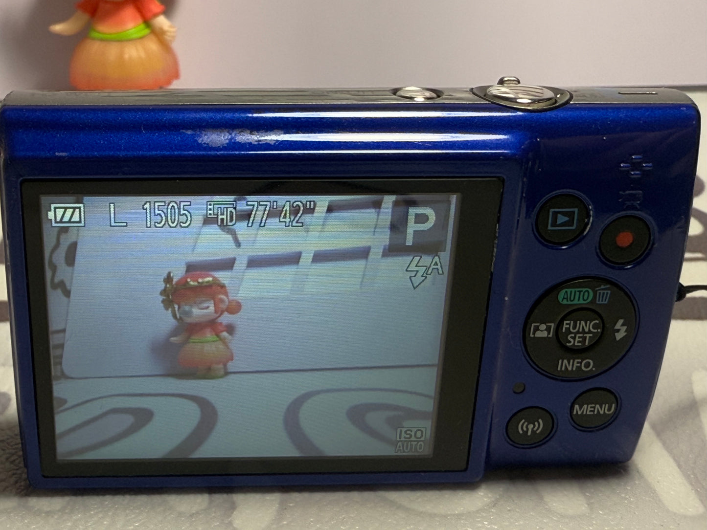 Canon PowerShot Digital ELPH 190 HS(IXUS180) IS Camera