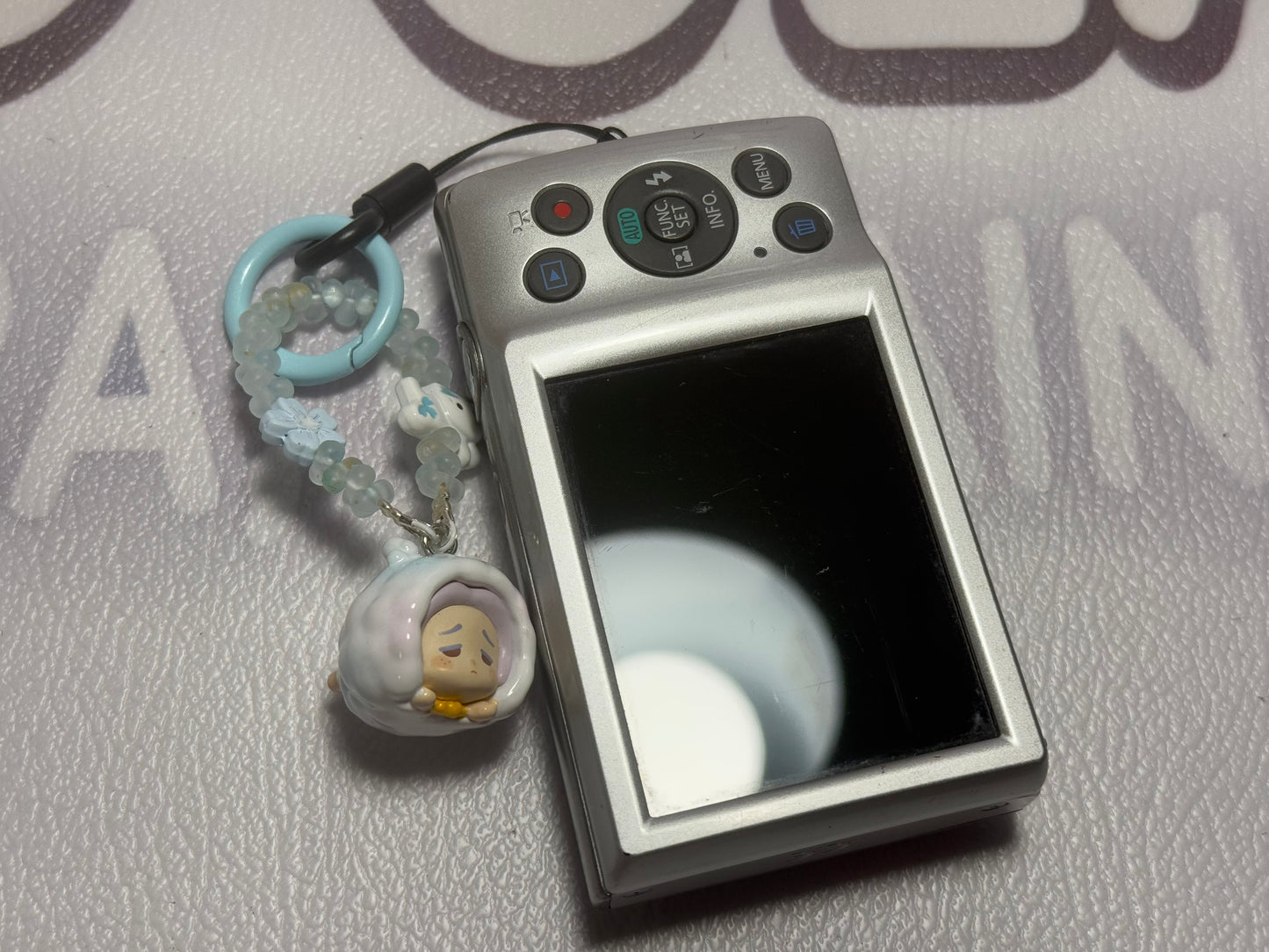 Canon PowerShot ELPH 180 20 MP 8x Zoom Digital Camera Silver