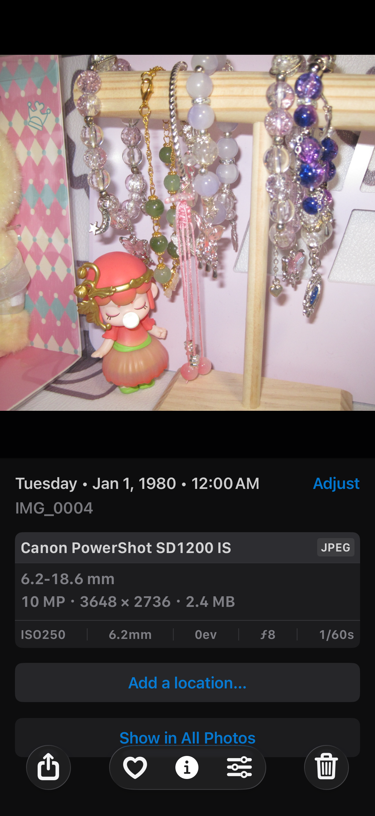 Canon PowerShot Digital SD1200 IS (IXUS95) IS Camera