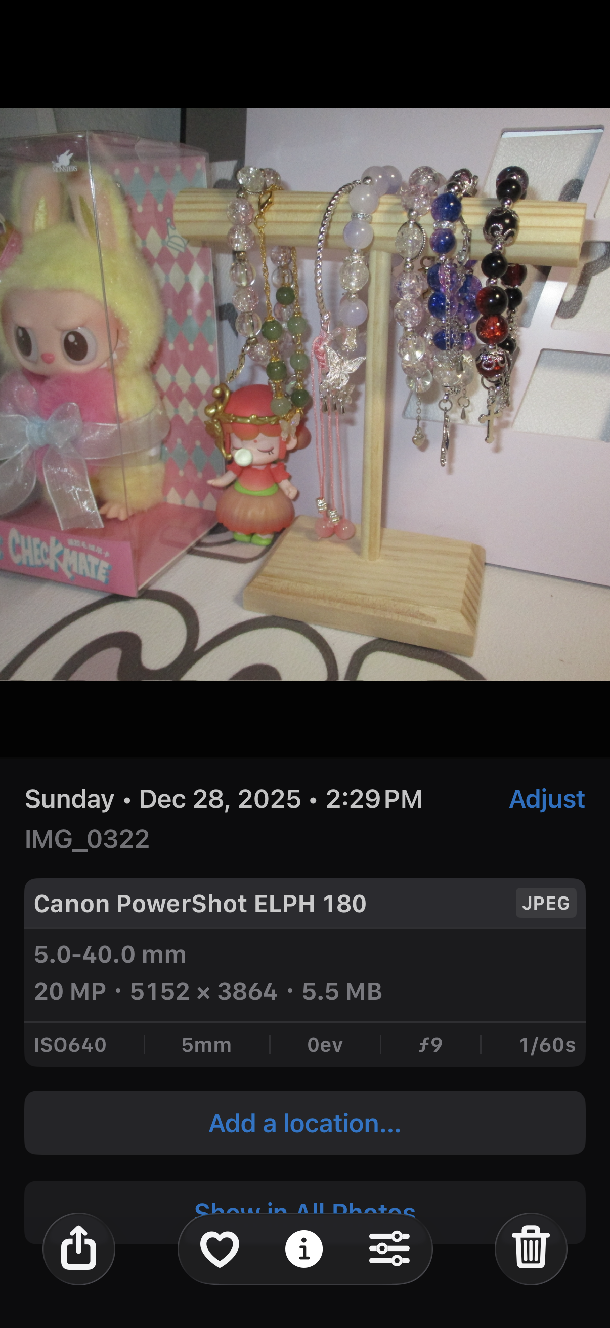 Canon PowerShot ELPH 180 20 MP 8x Zoom Digital Camera Silver