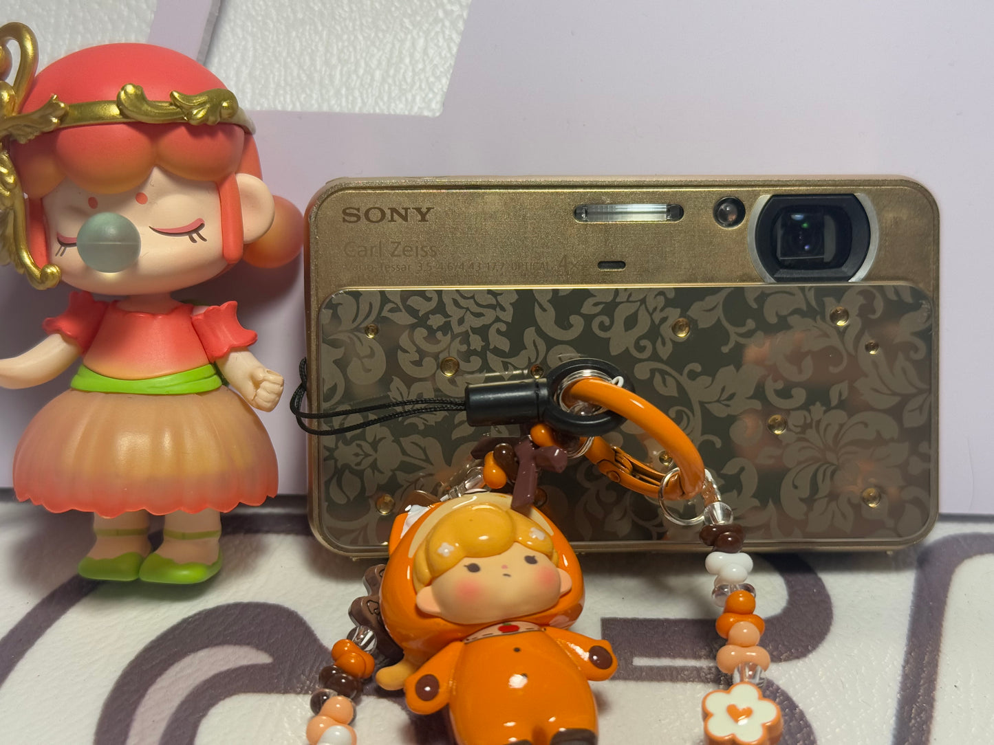 SONY Cyber Shot DSC-T99 14.1MP 4x Compact Digital Camera