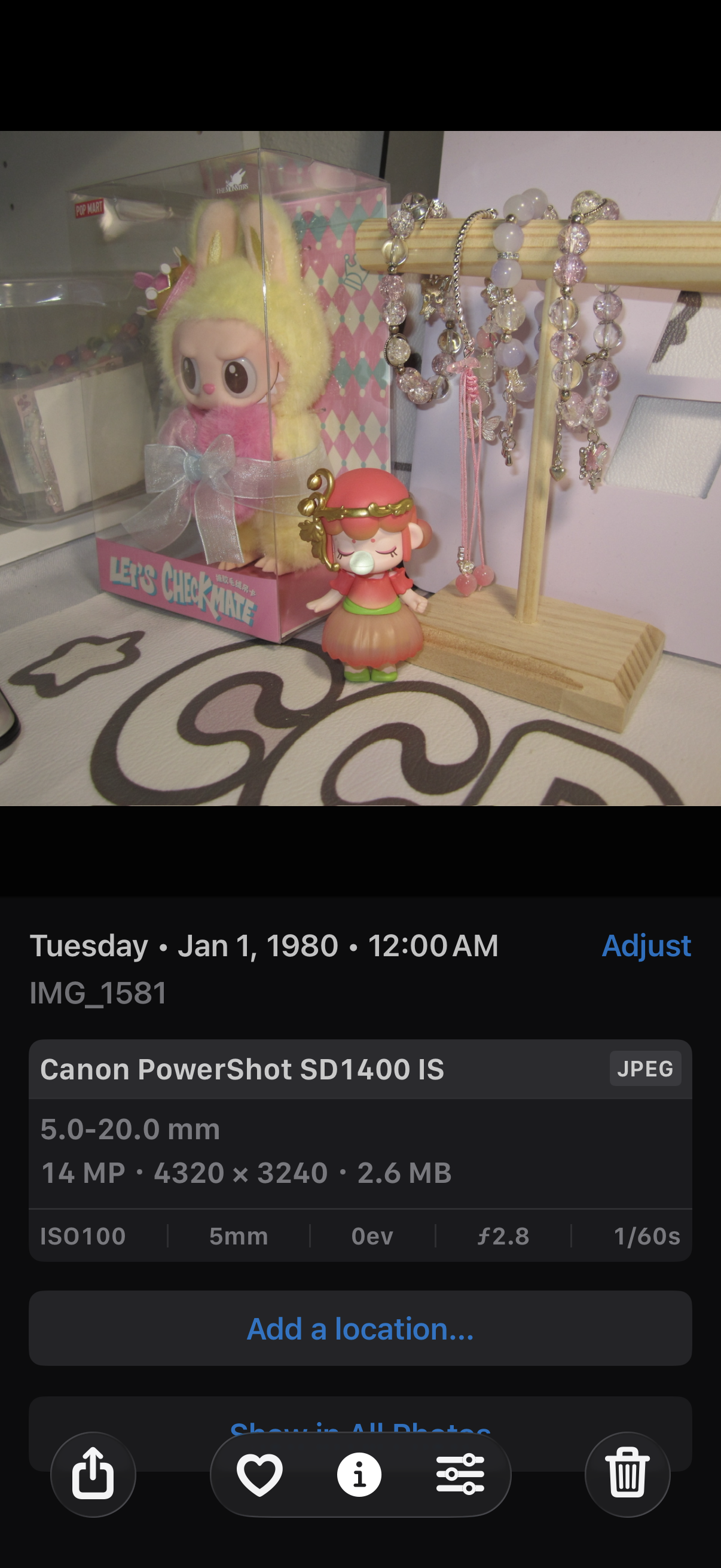 Canon PowerShot Digital SD1400 IS (IXUS130) IS Camera