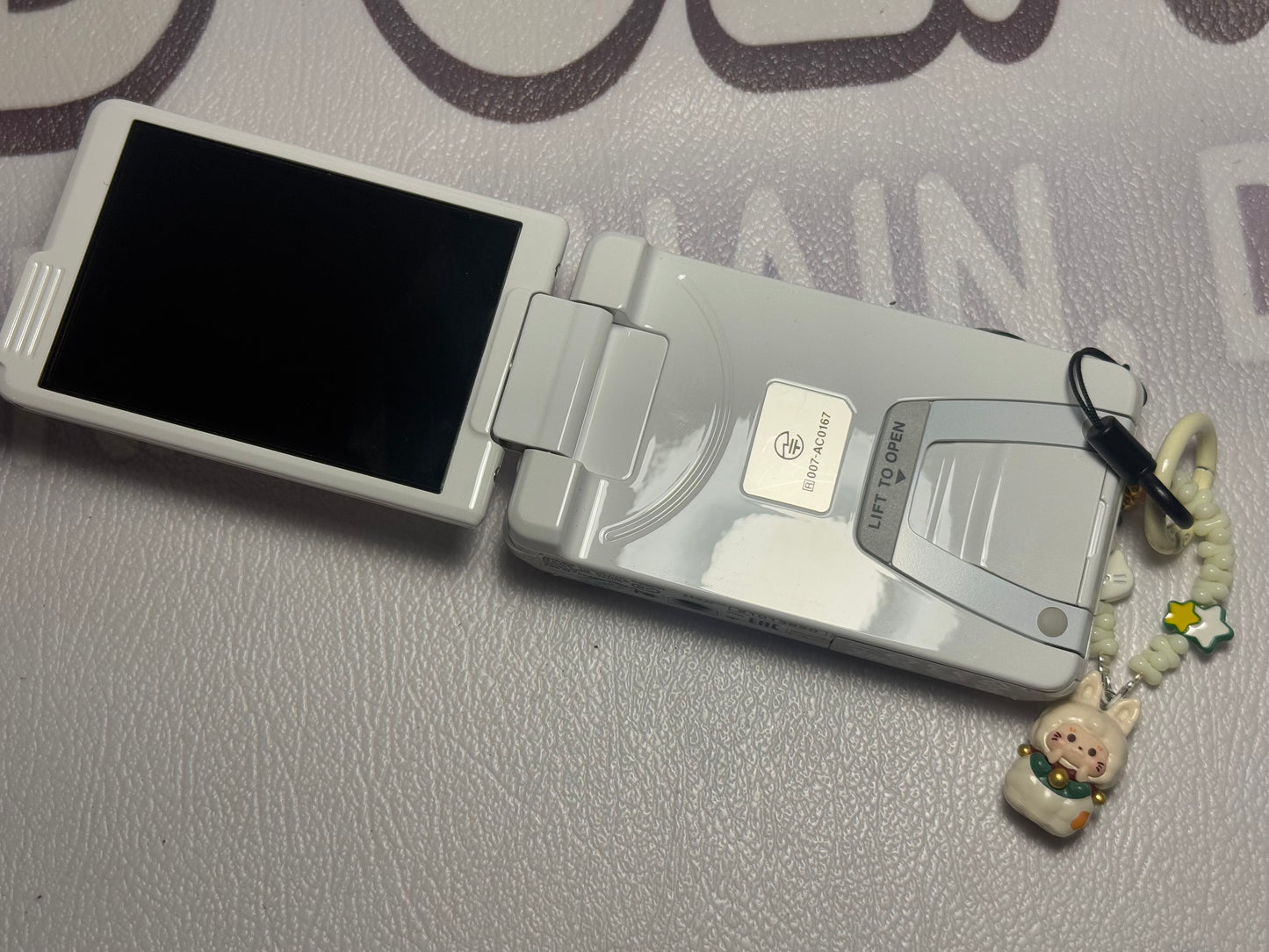 Nikon COOLPIX S6900 16.0MP Digital Camera - White