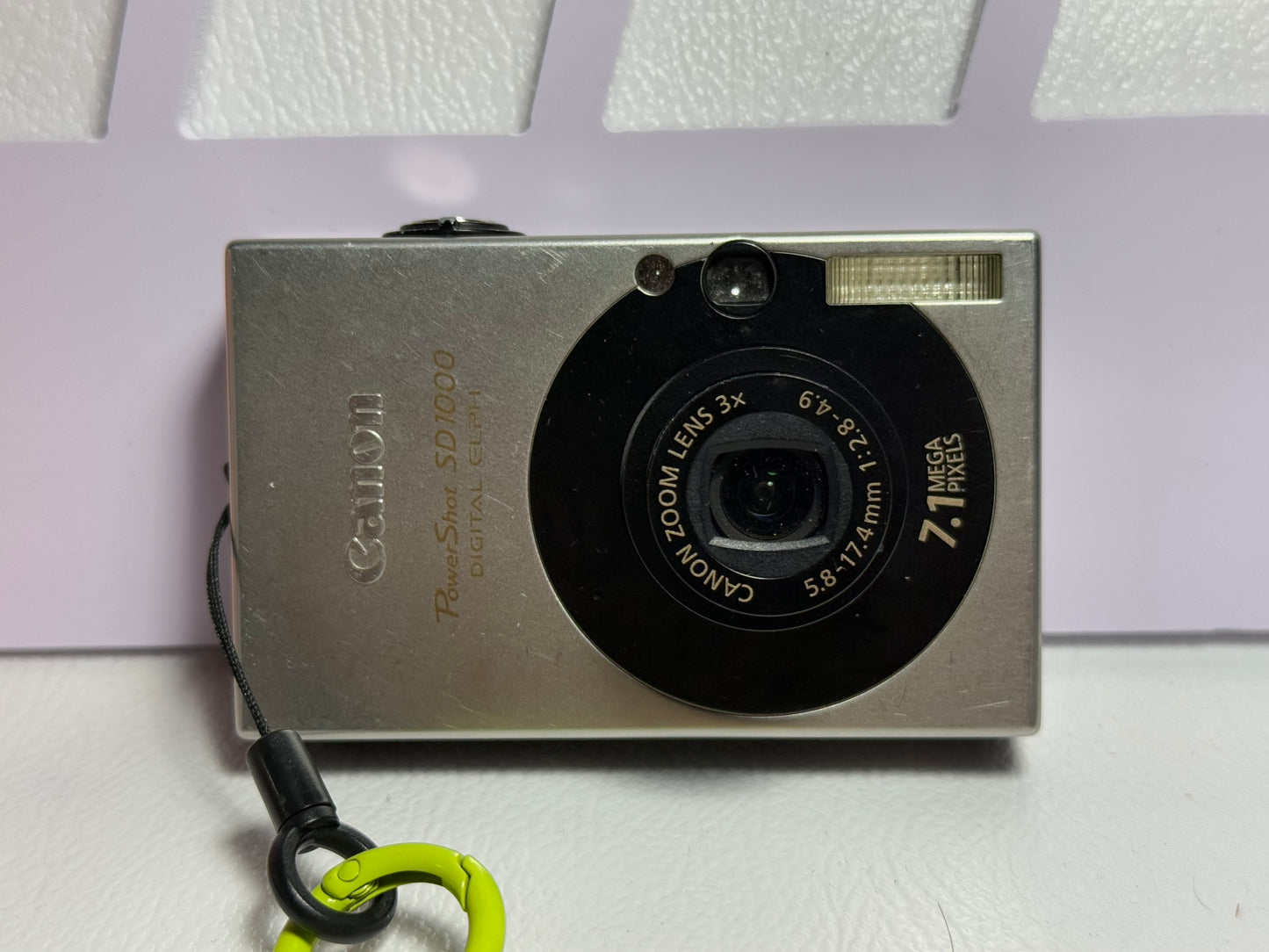 Canon PowerShot Digital SD1000 IS (IXUS 70) IS Camera