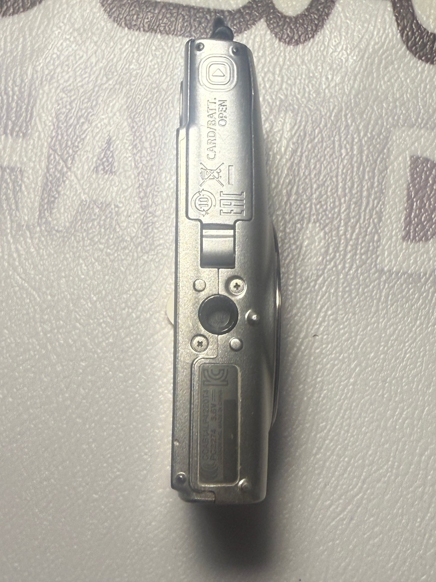 Canon PowerShot Digital ELPH 360 HS(IXY650) IS Camera
