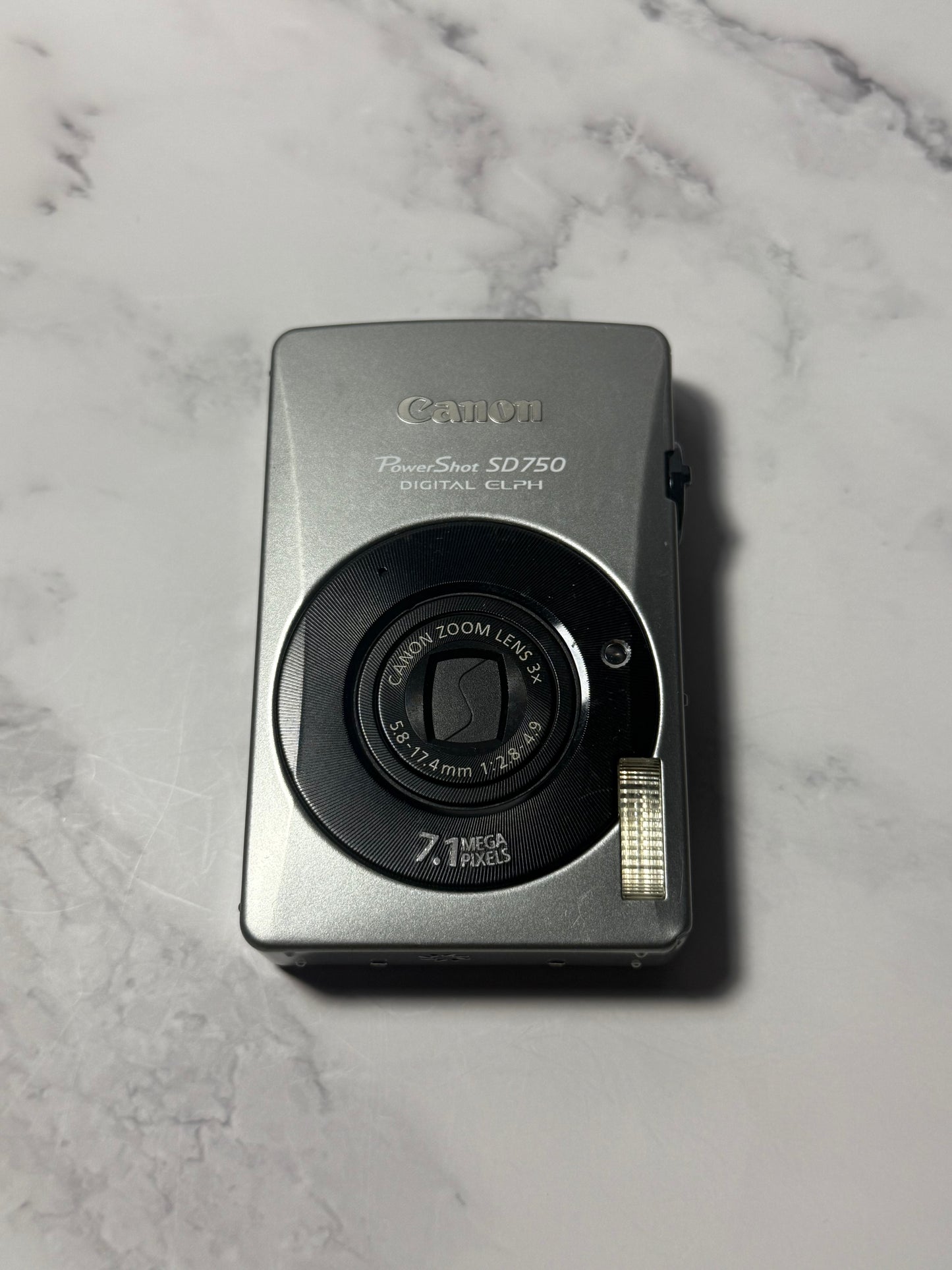 Canon PowerShot Digital SD750 IS (IXUS 75) IS Camera