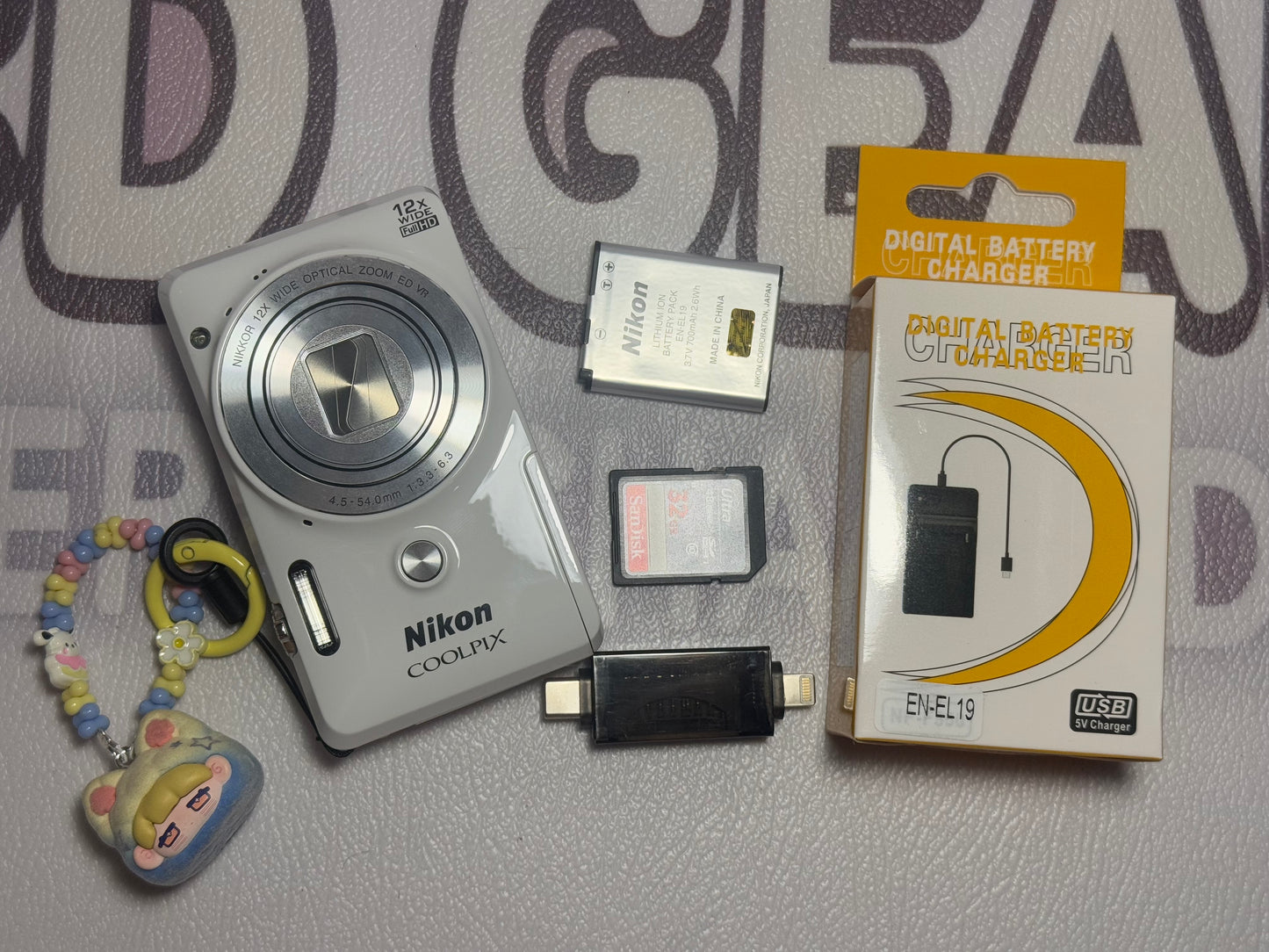 Nikon COOLPIX S6900 16.0MP Digital Camera - White