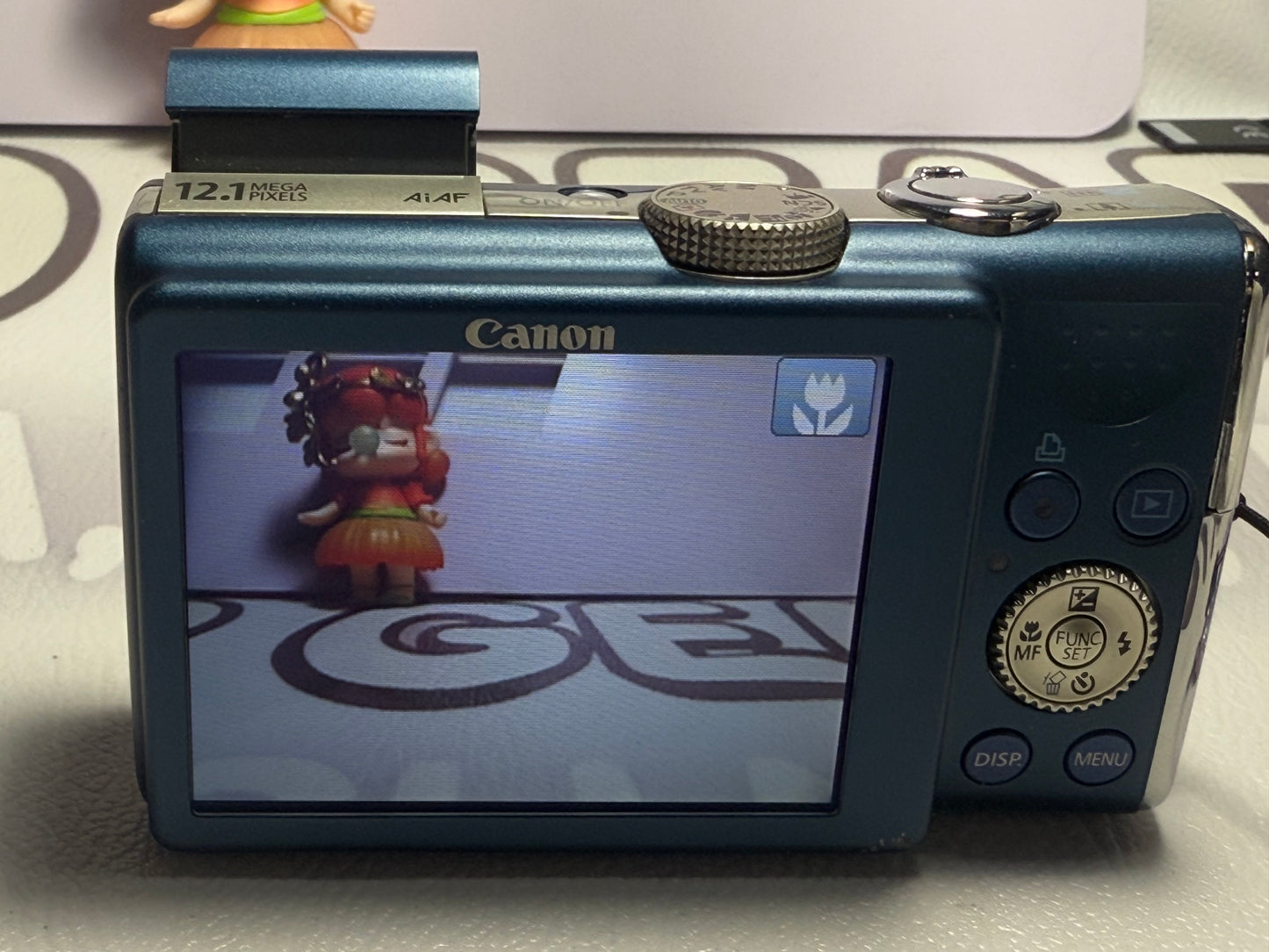 Canon PowerShot SX200 IS 12.1mp 12x Optical Zoom Digital Camera