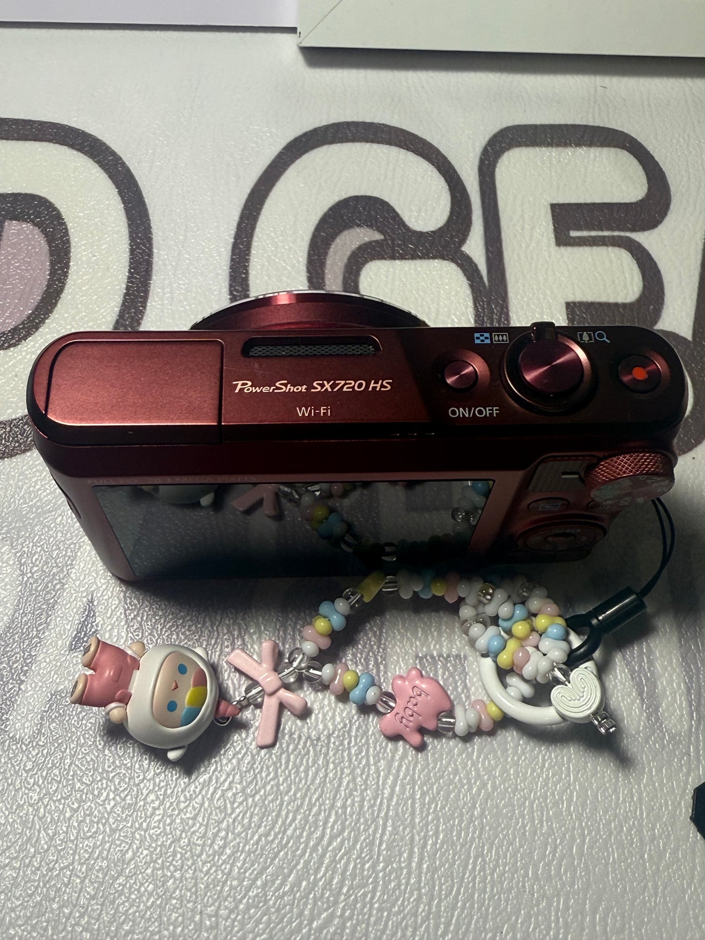 Canon powershot sx720 hs digital camera red