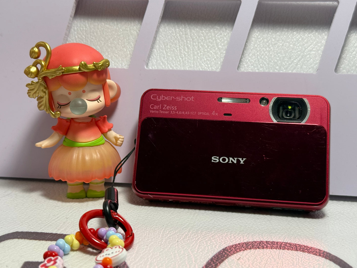 SONY DSC-T110 Digital Camera Cyber Shot