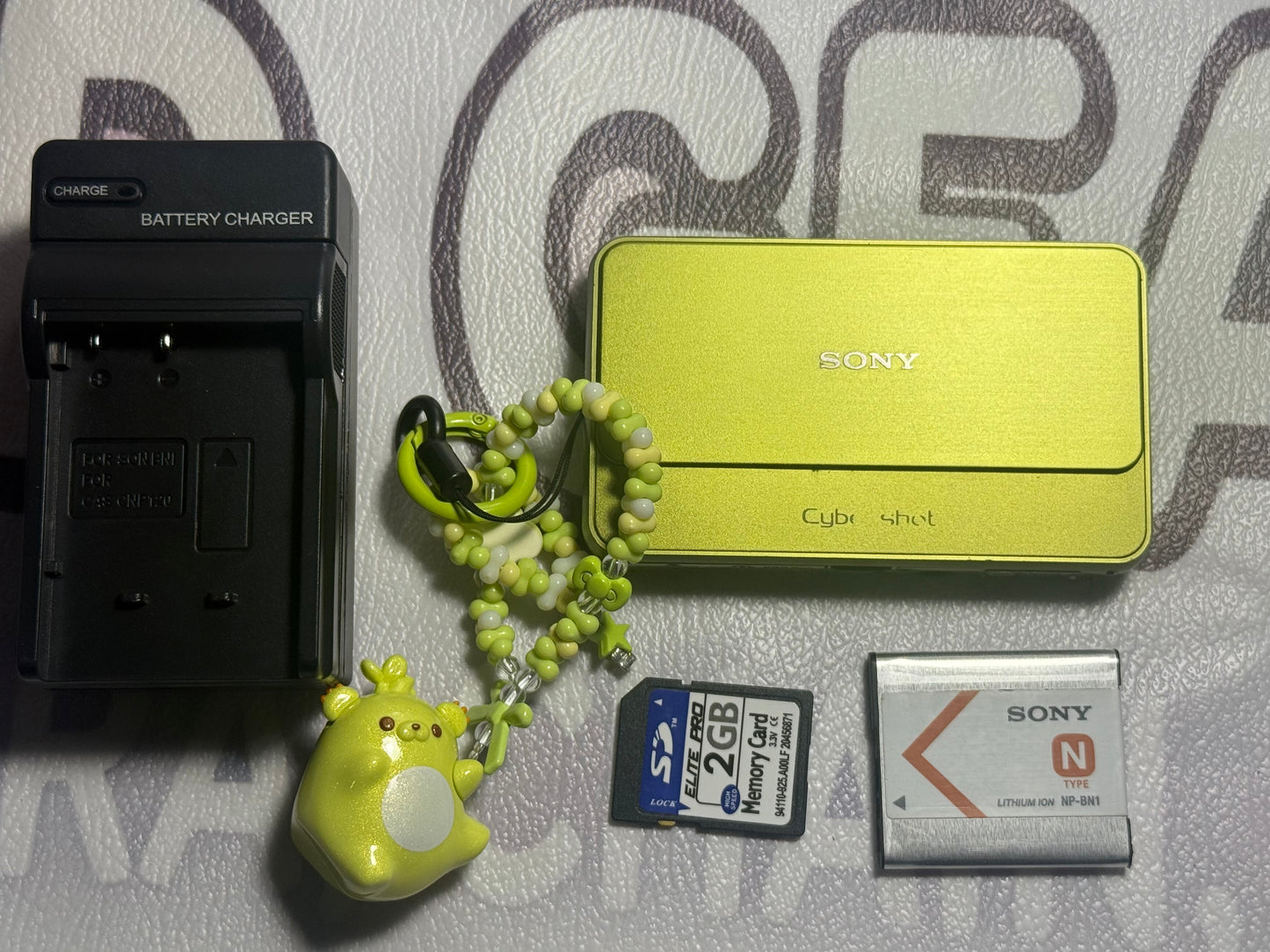 SONY DSC-T99 Digital Camera Cyber Shot