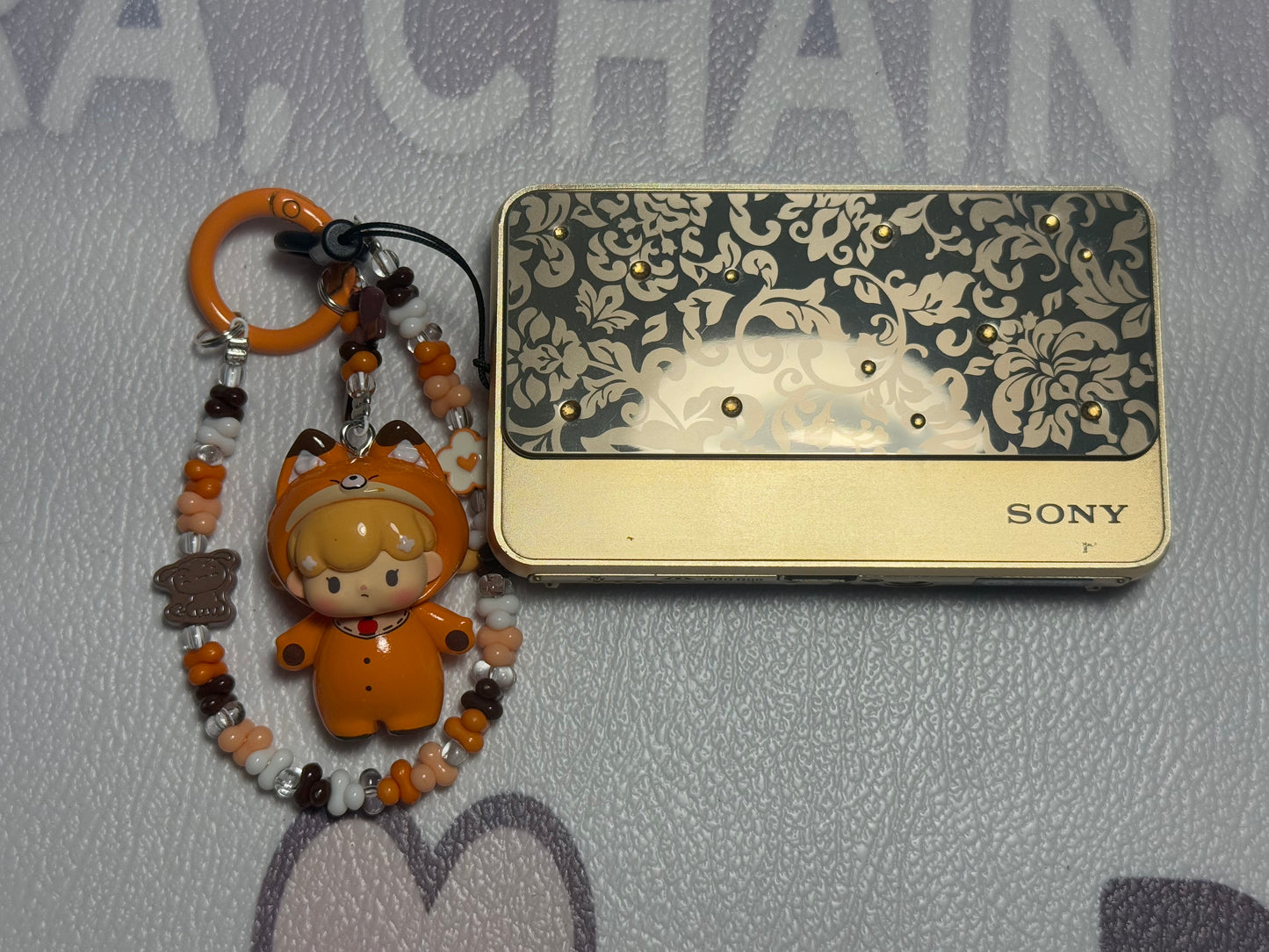SONY Cyber Shot DSC-T99 14.1MP 4x Compact Digital Camera