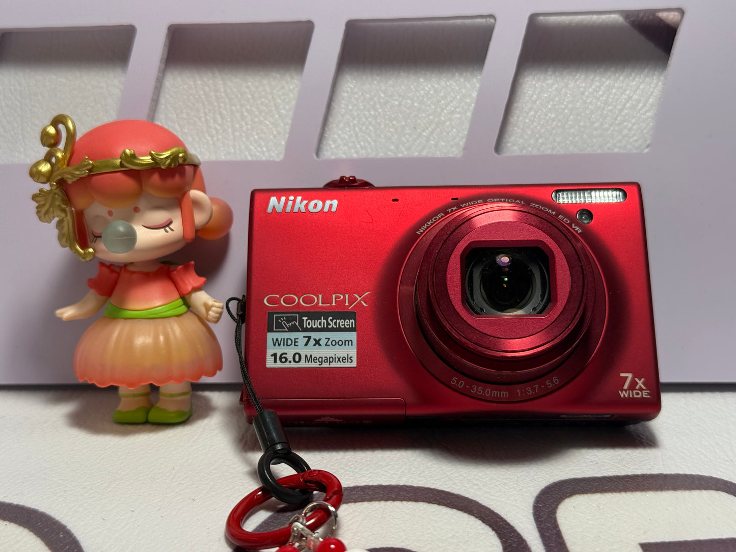 Nikon COOLPIX S6100 RED16MP Compact Digital Camera 7x Zoom