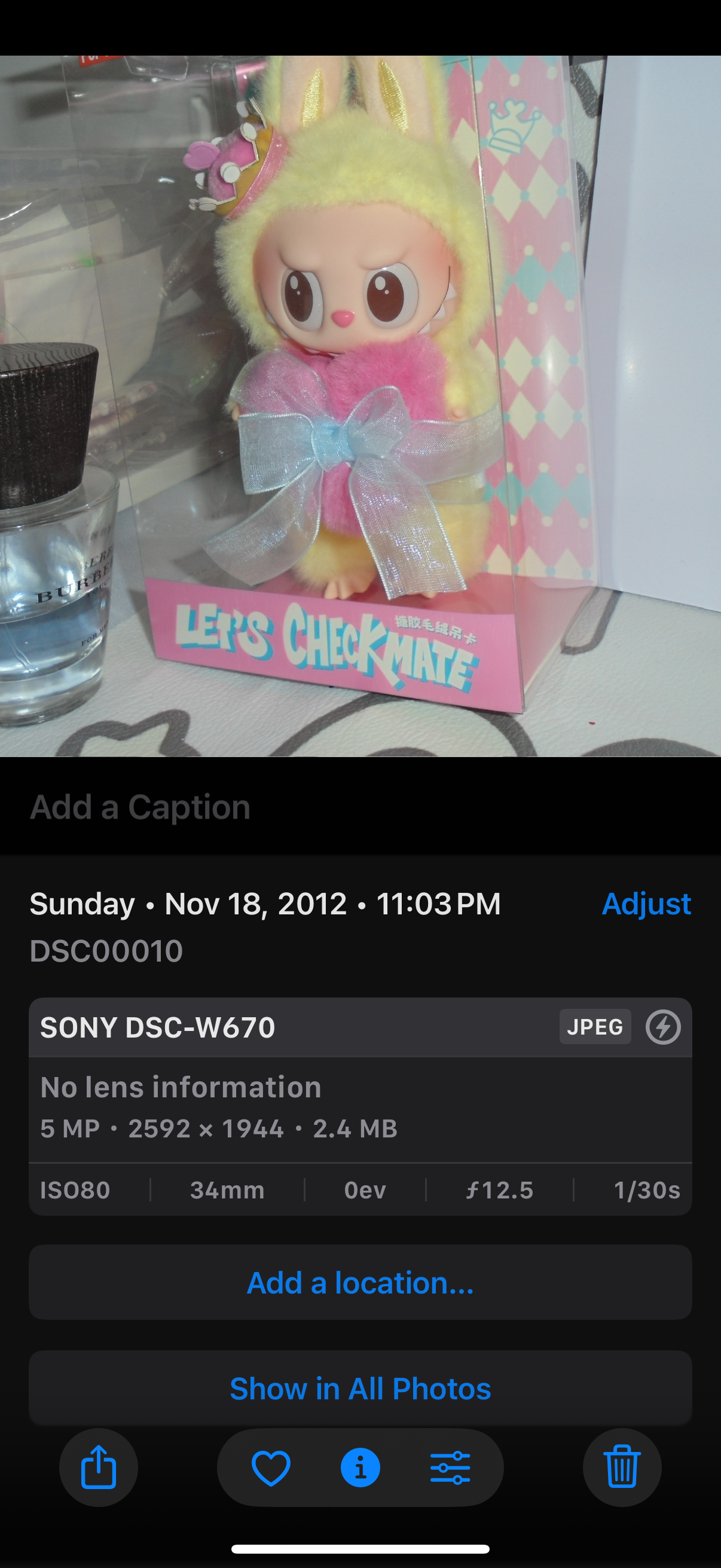 Sony DSC-W670 16.1MP Cybershot Digital Camera