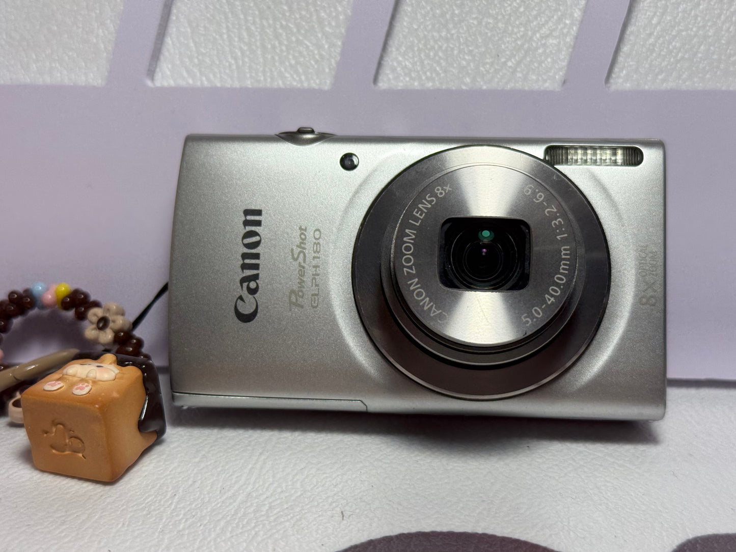 Canon PowerShot ELPH 180 20 MP 8x Zoom Digital Camera Silver