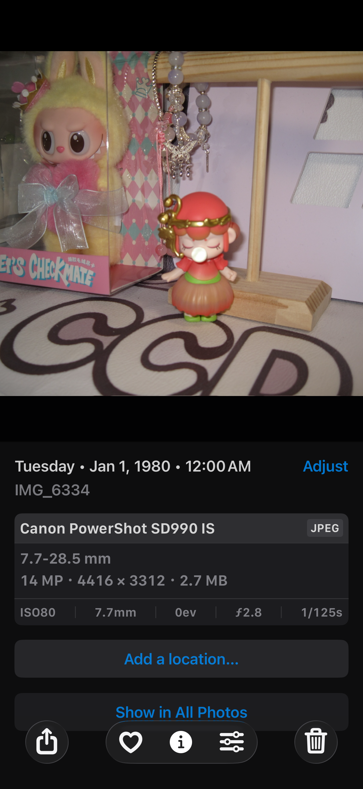 Canon PowerShot Digital SD990 IS (IXUS980) IS Camera