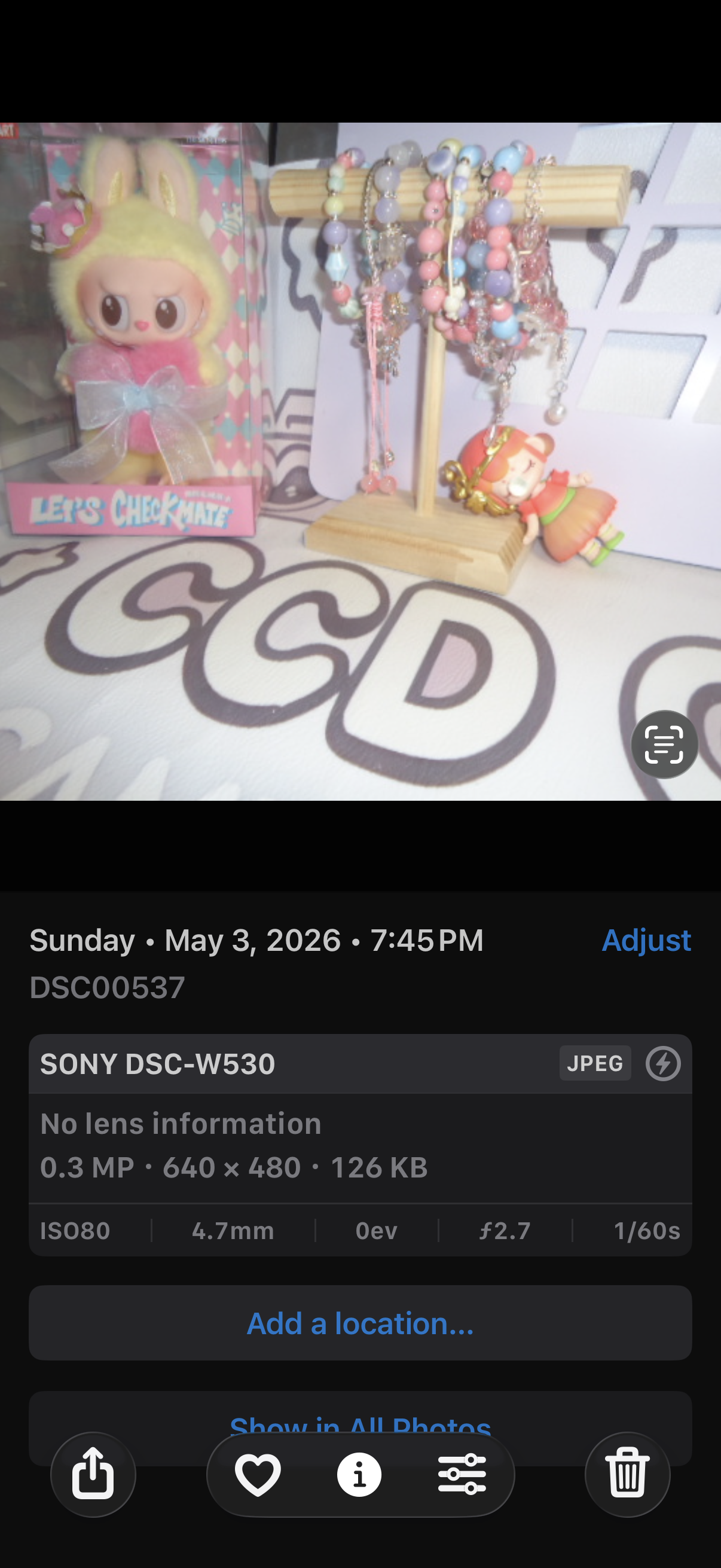 Sony Cyber-shot DSC-W530 Pink Digital Camera 16.1 MP 8x Optical Zoom