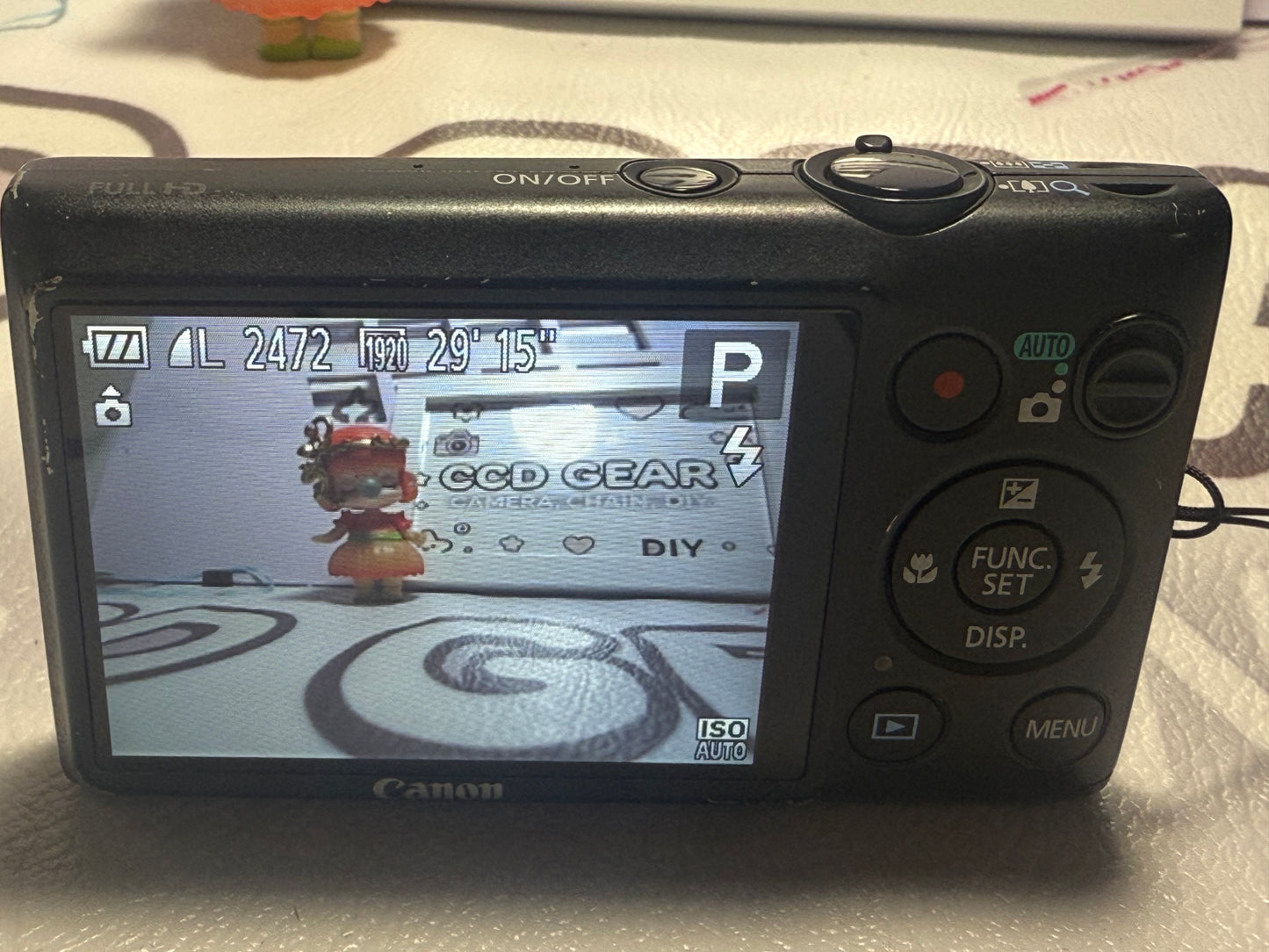 Canon PowerShot ELPH 300 HS / IXUS 220 HS 12.1MP Digital Camera - BLACK