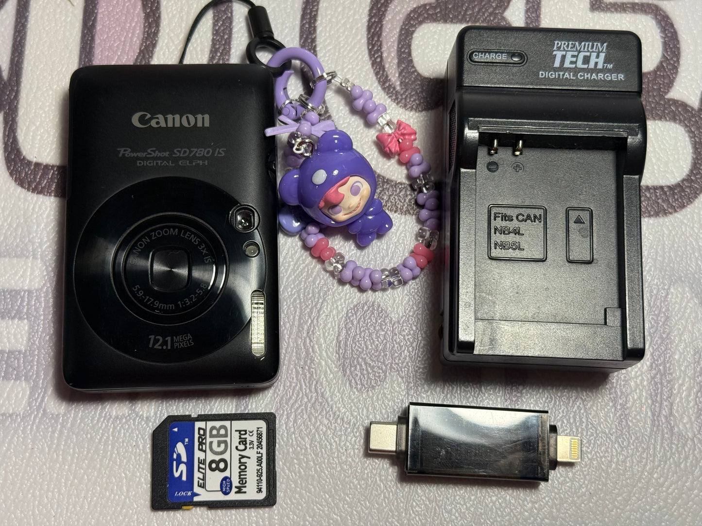 Canon PowerShot Digital SD 1000 IS (IXUS100) IS Camera