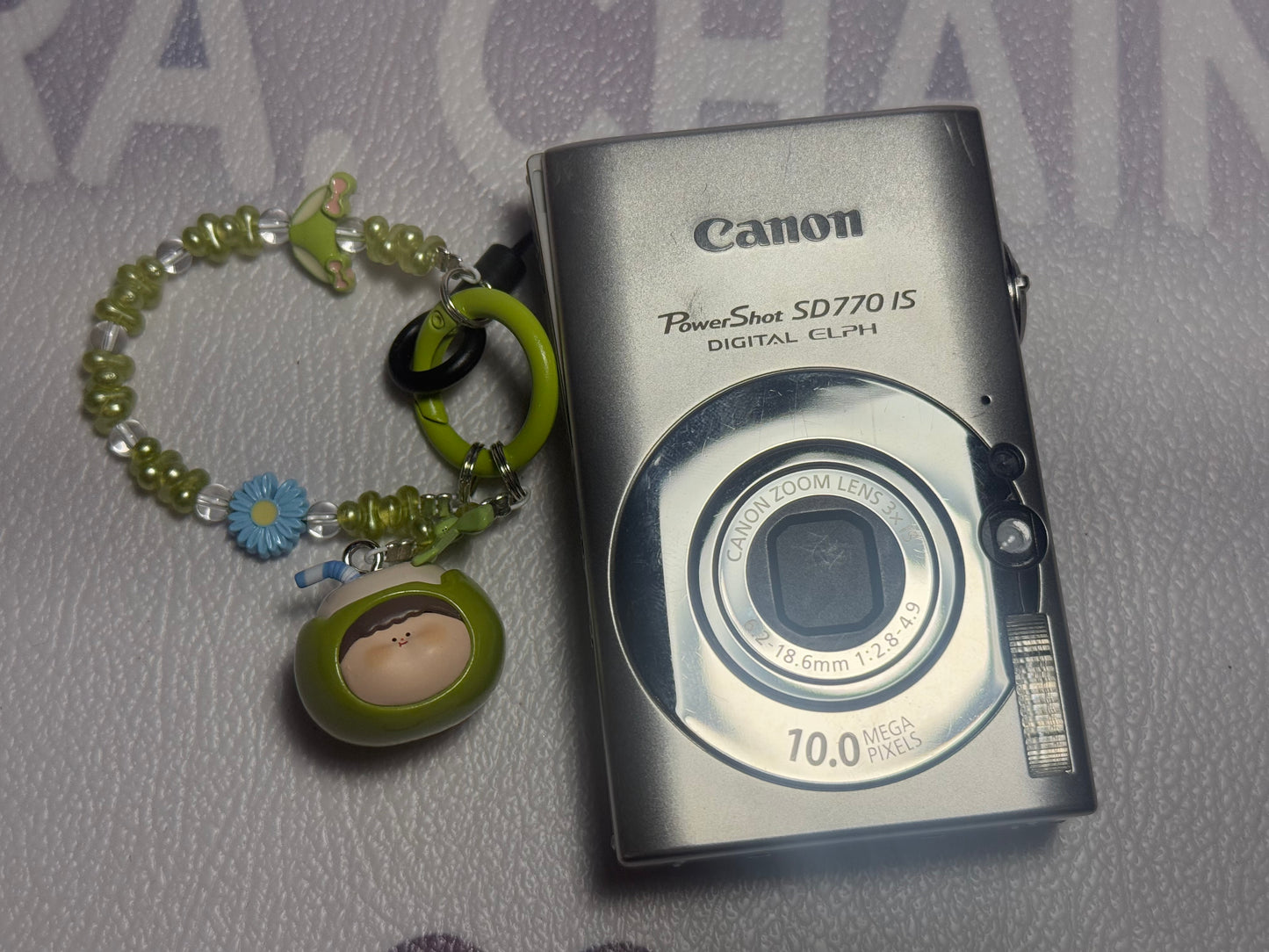 Canon PowerShot SD770 IS (IXUS85)10MP Digital Camera - Silver