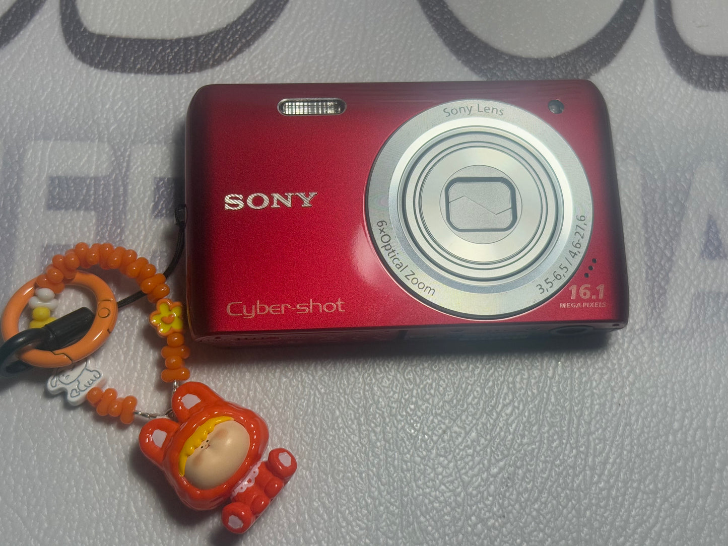 Sony DSC-W670 16.1MP Cybershot Digital Camera