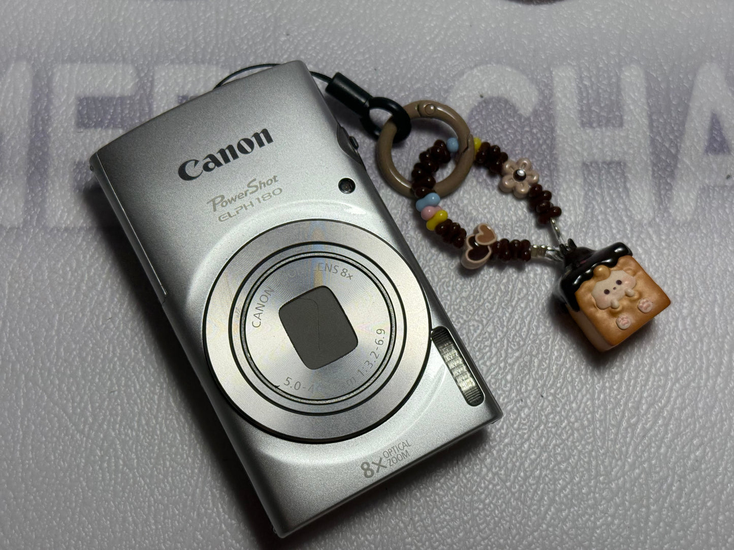 Canon PowerShot ELPH 180 20 MP 8x Zoom Digital Camera Silver