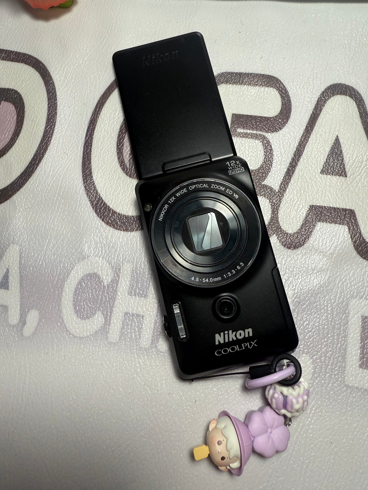 Nikon COOLPIX S6900 16.0MP Digital Camera - Black