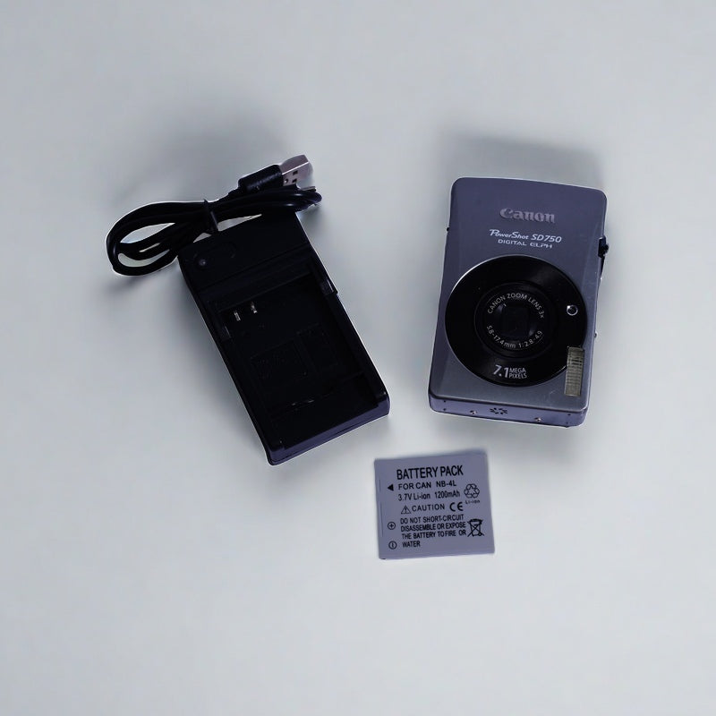 Canon PowerShot Digital SD750 IS (IXUS 75) IS Camera
