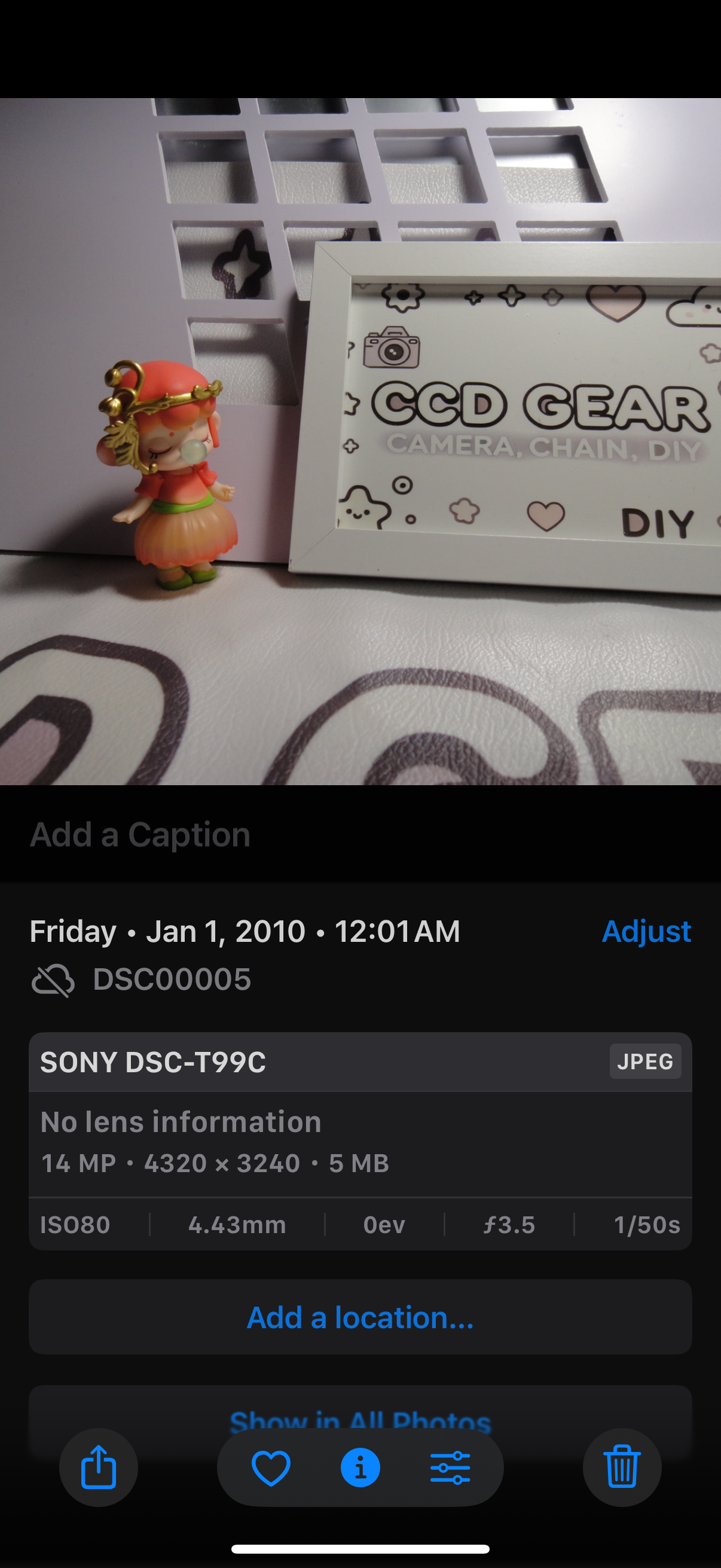 SONY DSC-T99 Digital Camera Cyber Shot
