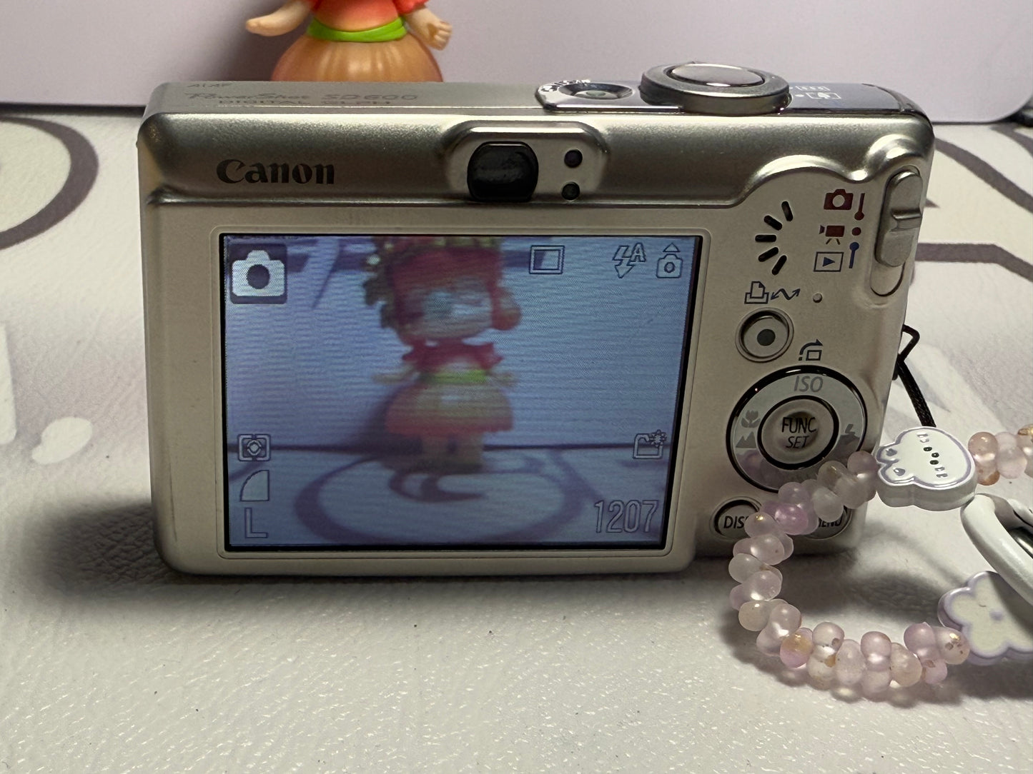 Canon PowerShot SD600 (IXUS 60)Digital Camera