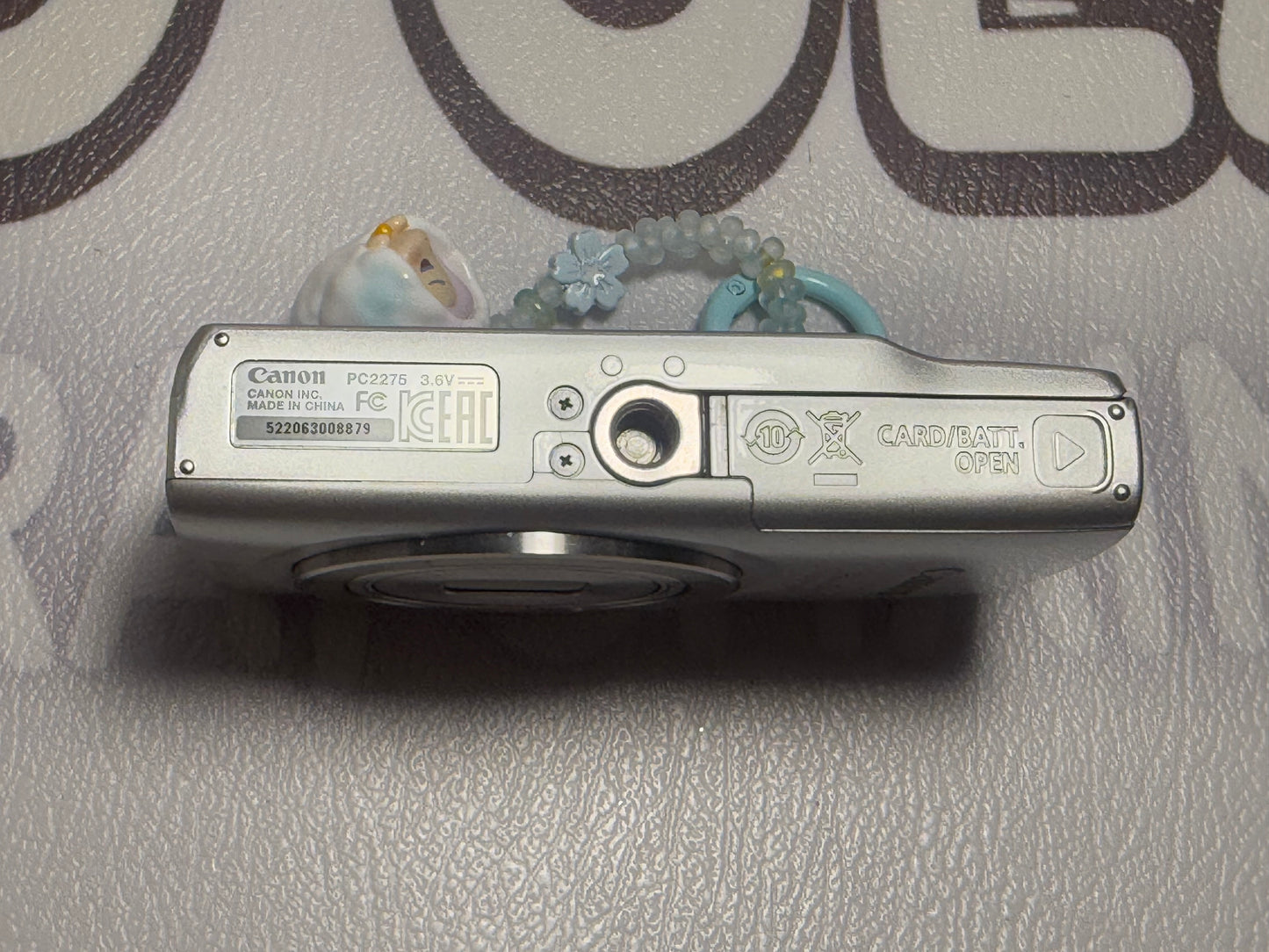 Canon PowerShot ELPH 180 20 MP 8x Zoom Digital Camera Silver