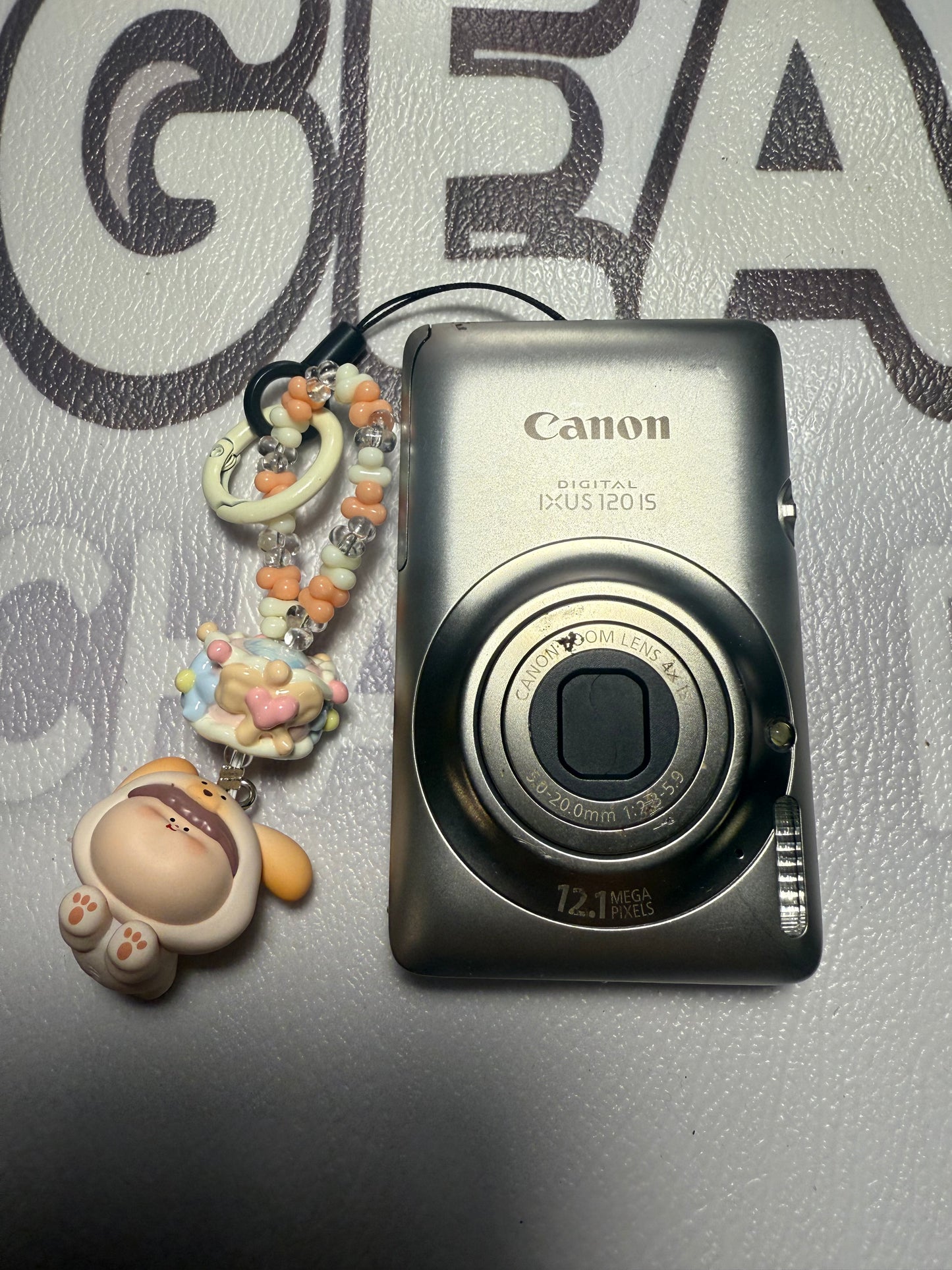 Canon IXUS 120 IS 12.1MP Compact Digital Camera 4X Optical Zoom