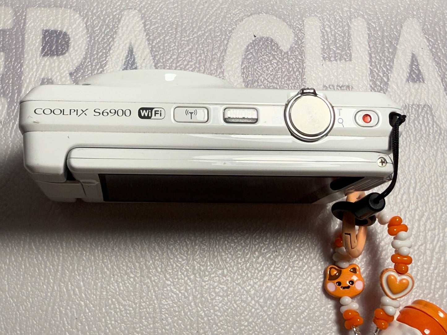 Nikon COOLPIX S6900 16.0MP Digital Camera - White
