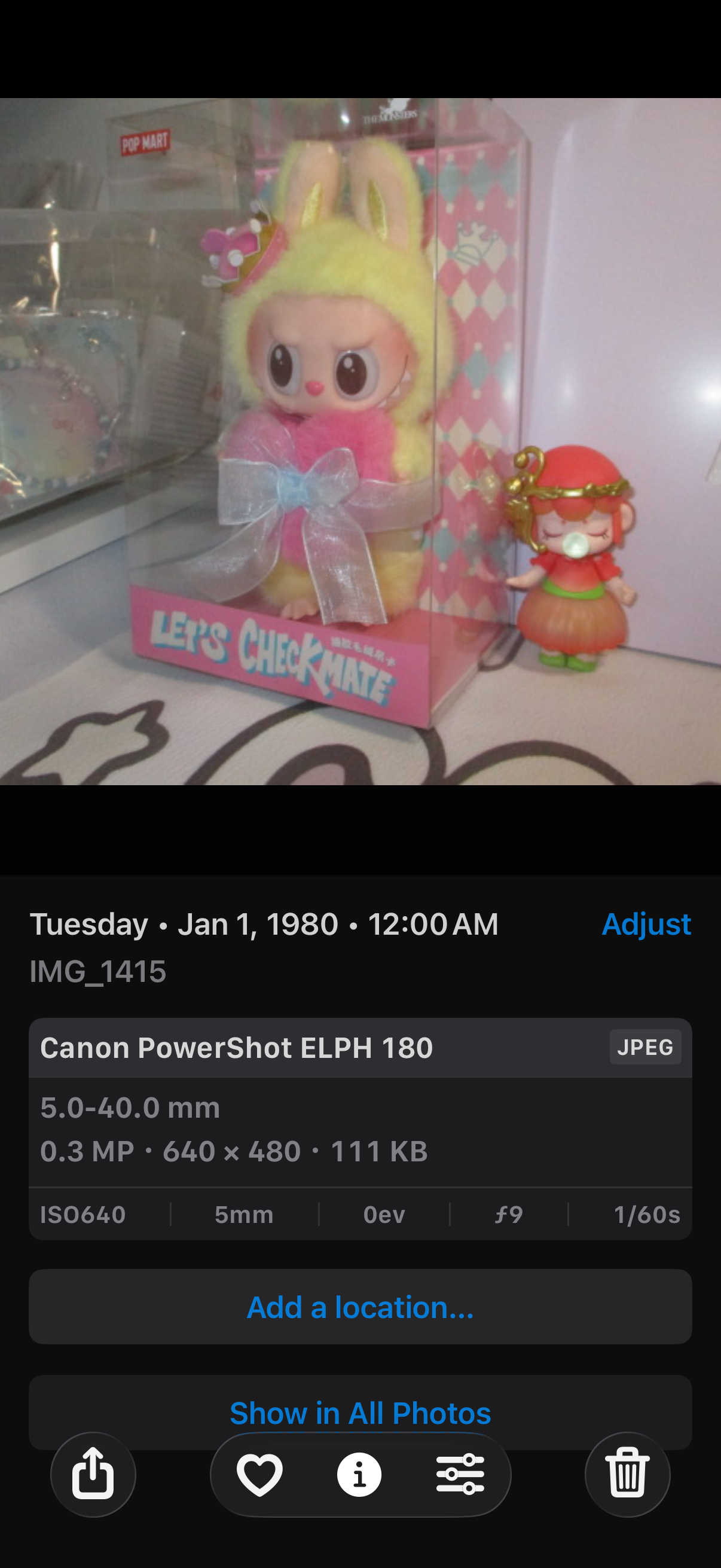 Canon PowerShot ELPH 180 20 MP 8x Zoom Digital Camera Red