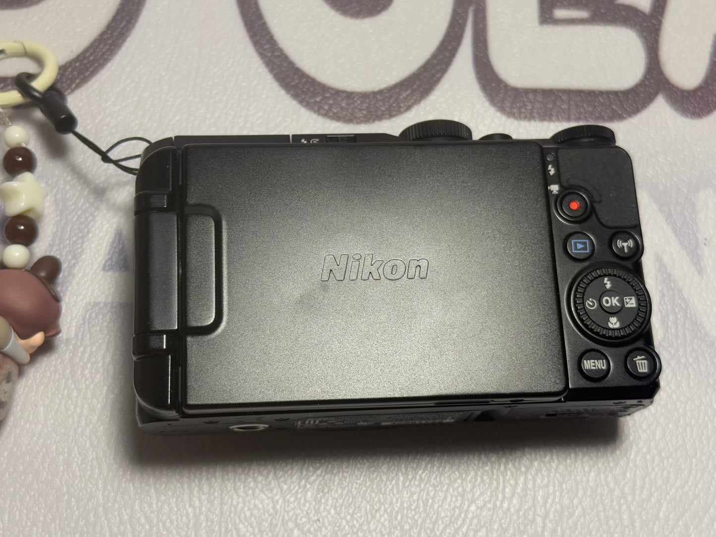 Nikon CoolPix S9900 Compact Digital Camera 16MP Full HD 30x Zoom Kit