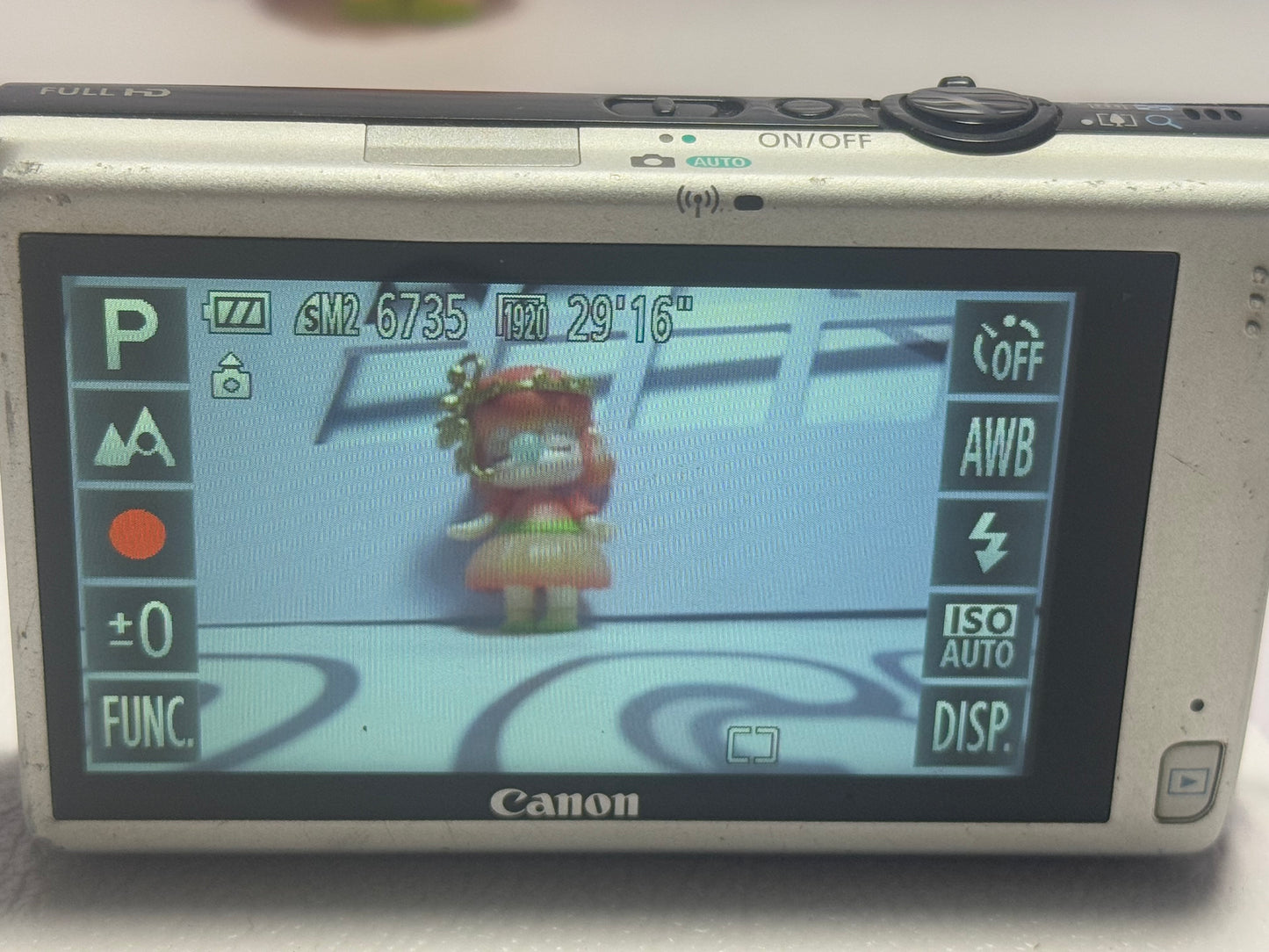 Canon PowerShot Digital ELPH 320 HS（IXUS240） IS Camera