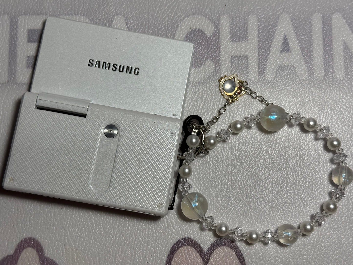 Samsung MV800 Flip-out 5x Zoom 16 Megapixels Touch English