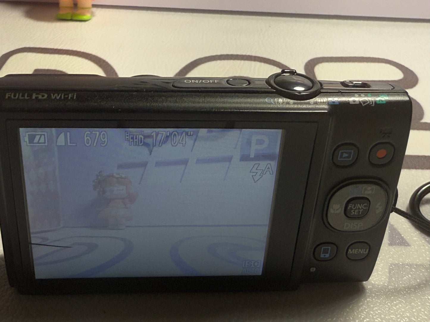 Canon PowerShot Digital ELPH 350 HS（IXUS275） IS Camera