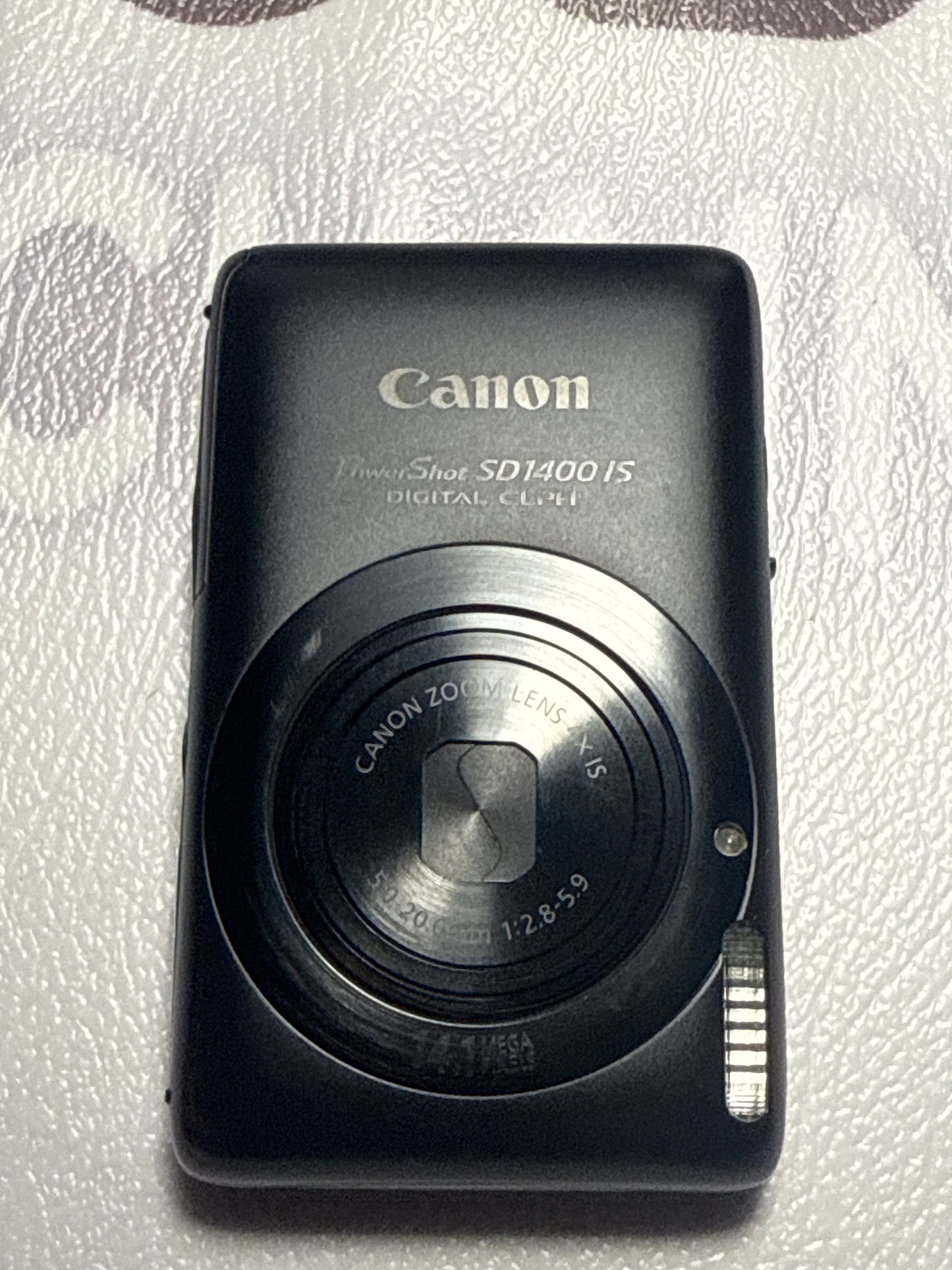 Canon PowerShot Digital SD1400 IS （IXUS130） IS Camera