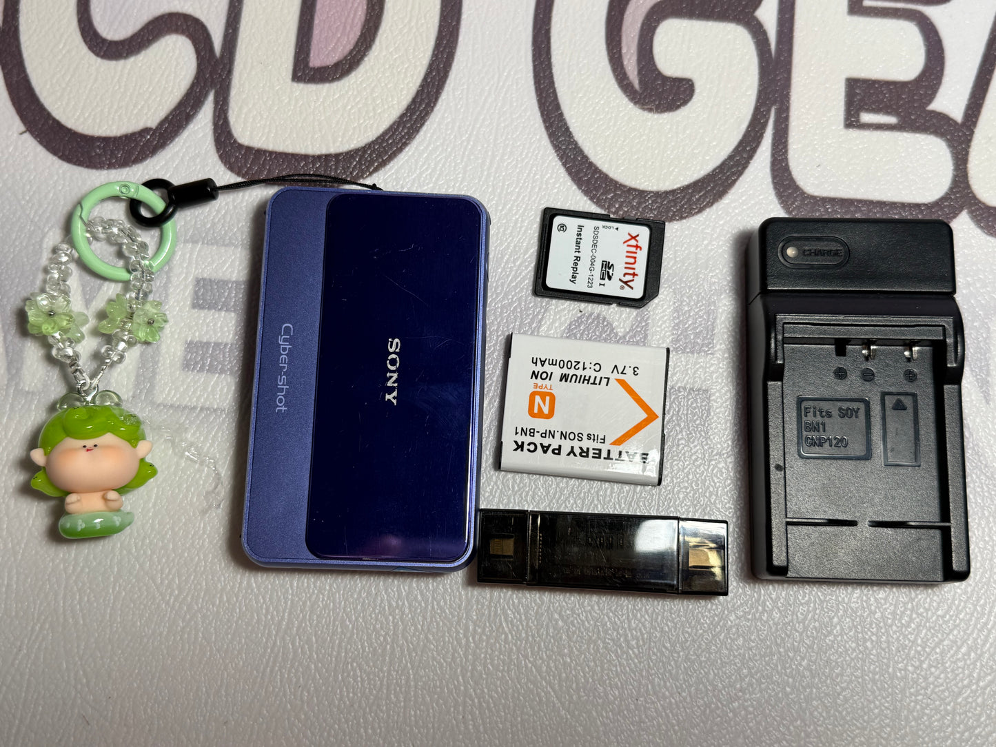 SONY DSC-T110 Digital Camera Cyber Shot （Iris Purple ）