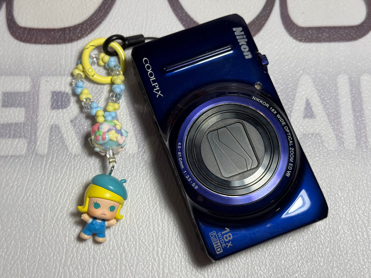 Nikon COOLPIX S9200 12.1MP 18x Optical Zoom Digital Camera