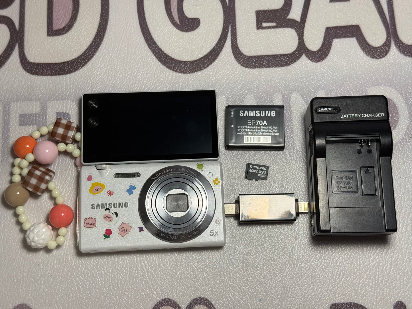 Samsung MV800 Flip-out 5x Zoom 16 Megapixels Touch English