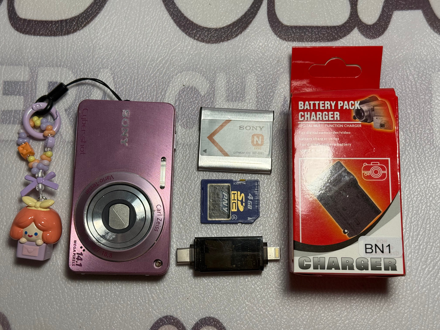 SONY Cyber-Shot DSC-W350 Digital Camera 4x Optical Zoom 14.1MP Pink