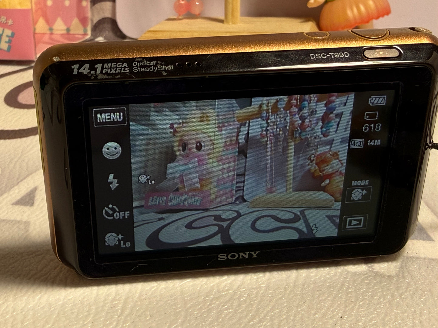 SONY Cyber Shot DSC-T99D 14.1MP Digital Camera