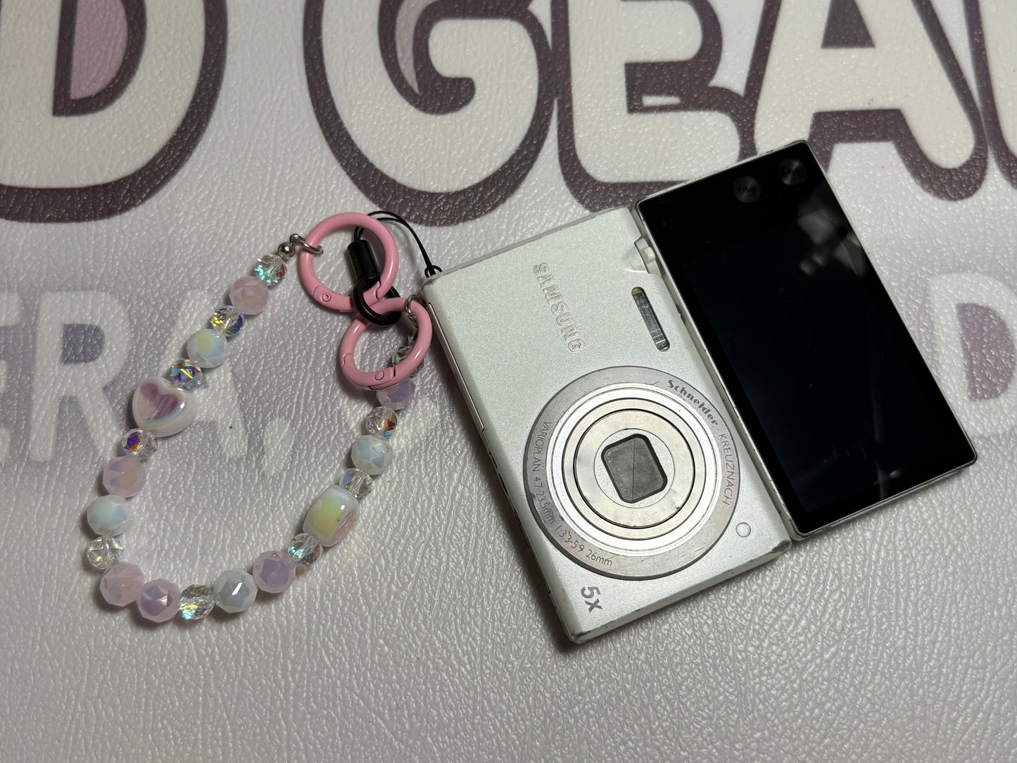 Samsung MV800 Flip-out 5x Zoom 16 Megapixels Touch English