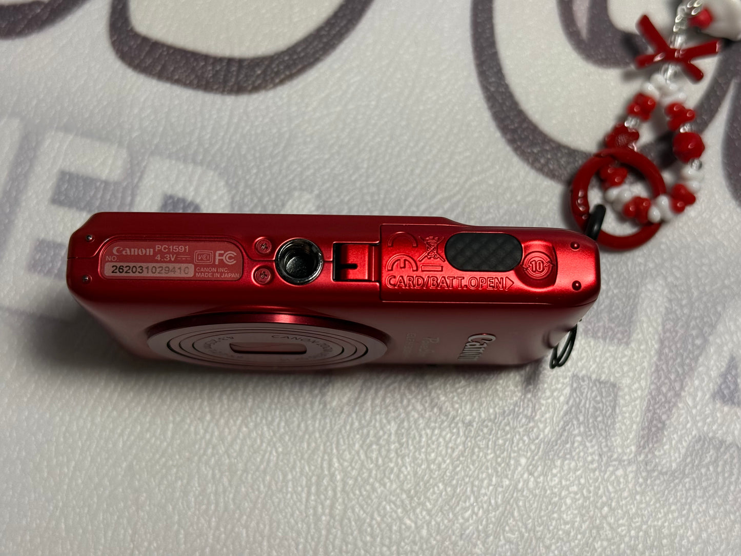 Canon PowerShot ELPH 300 HS / IXUS 220 HS 12.1MP Digital Camera - RED