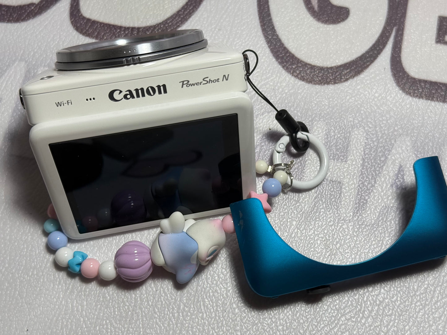 Canon PowerShot N WHITE 12.1MP 8x Zoom Compact Digital Camera