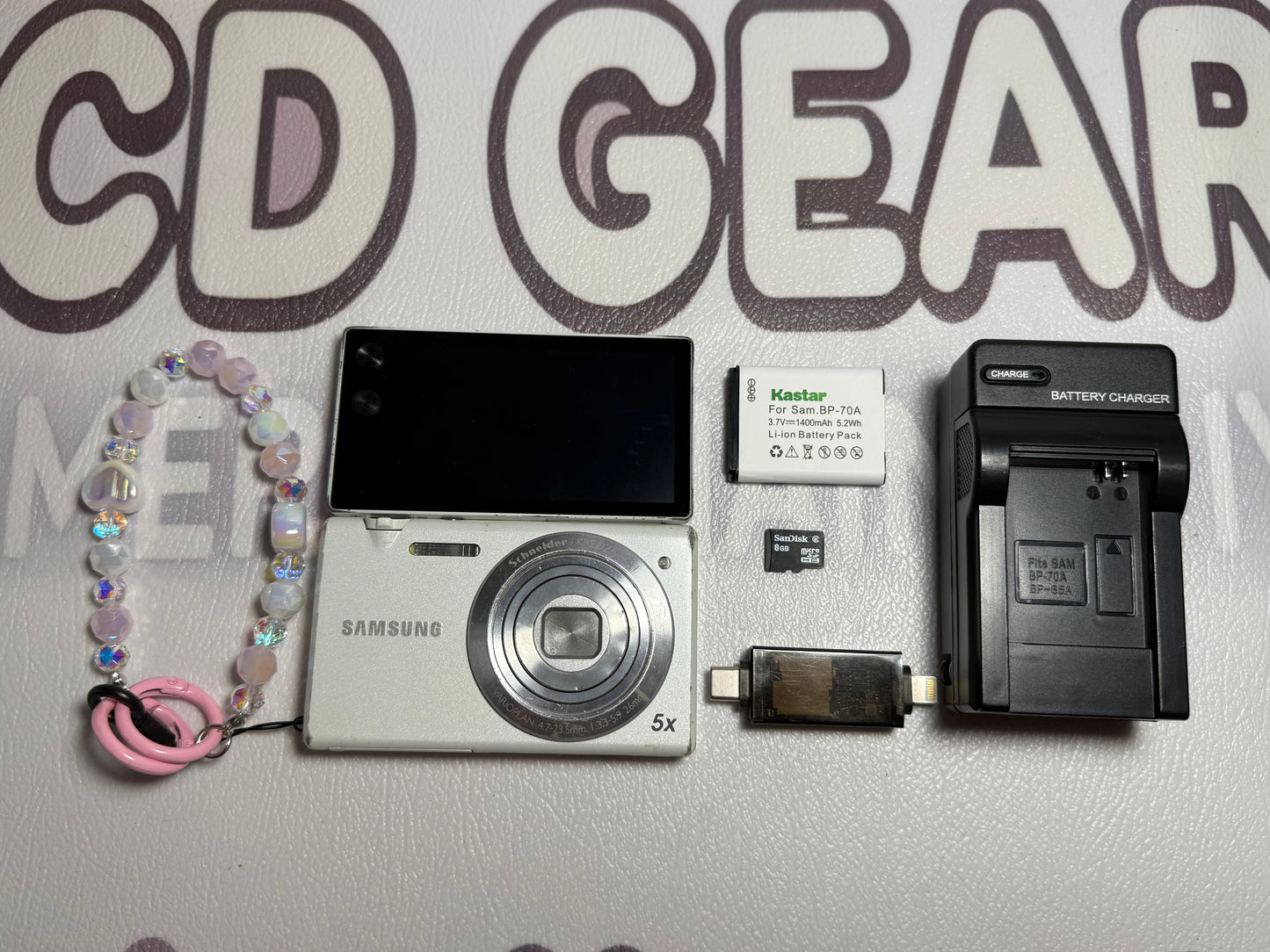 Samsung MV800 Flip-out 5x Zoom 16 Megapixels Touch English