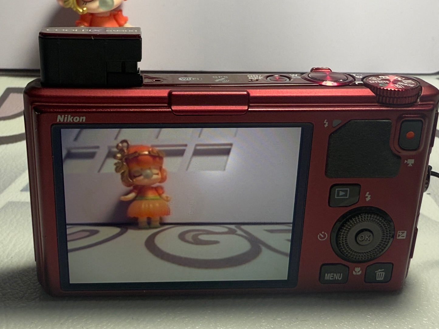 Nikon COOLPIX S9500 18.1 MP Wi-Fi&GPS Compact Digital Camera Color RED