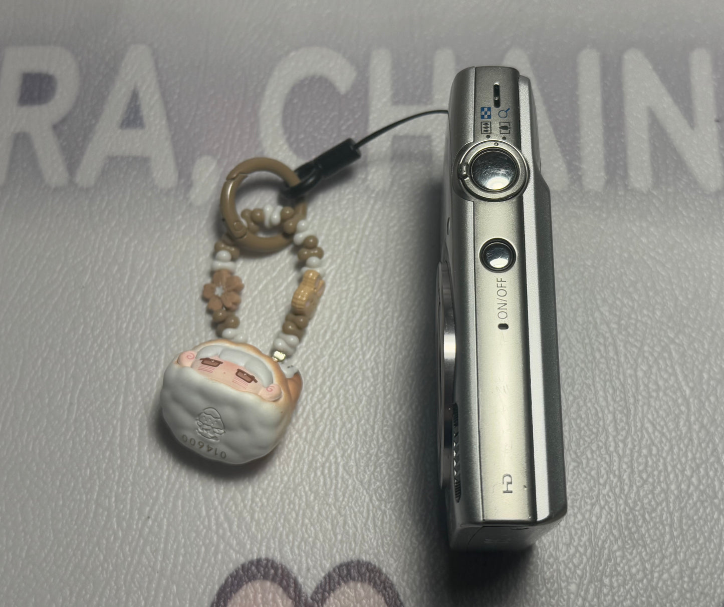 Canon PowerShot ELPH 180 20 MP 8x Zoom Digital Camera Silver